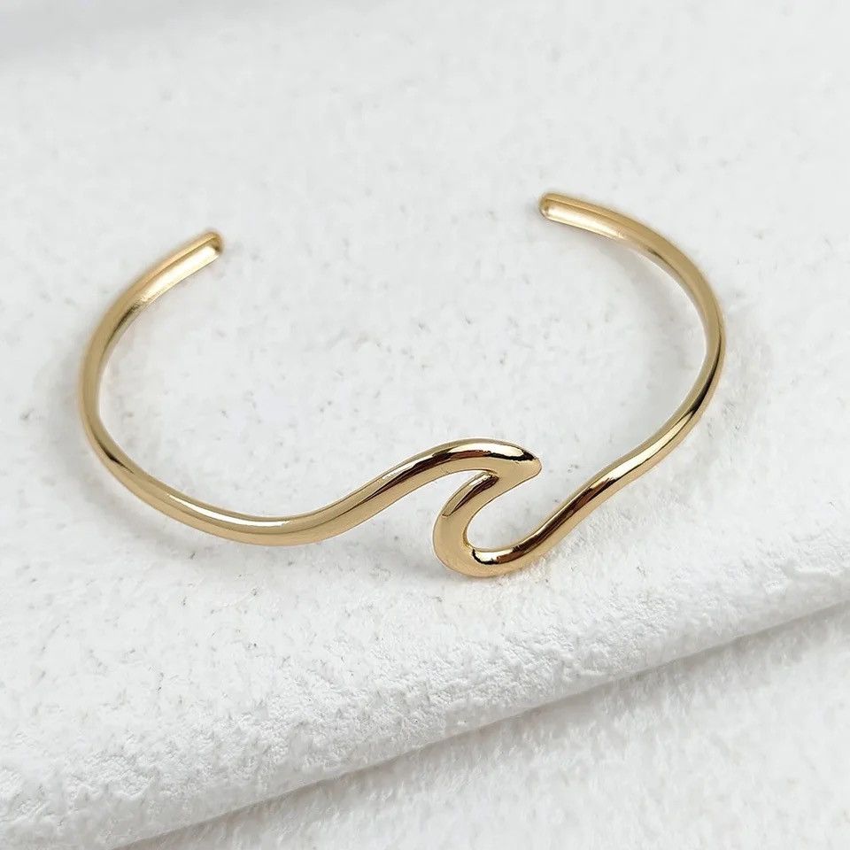 Jewelry Simple Wave Twist Bangle Bracelet Size ONE SIZE - 2 Thumbnail