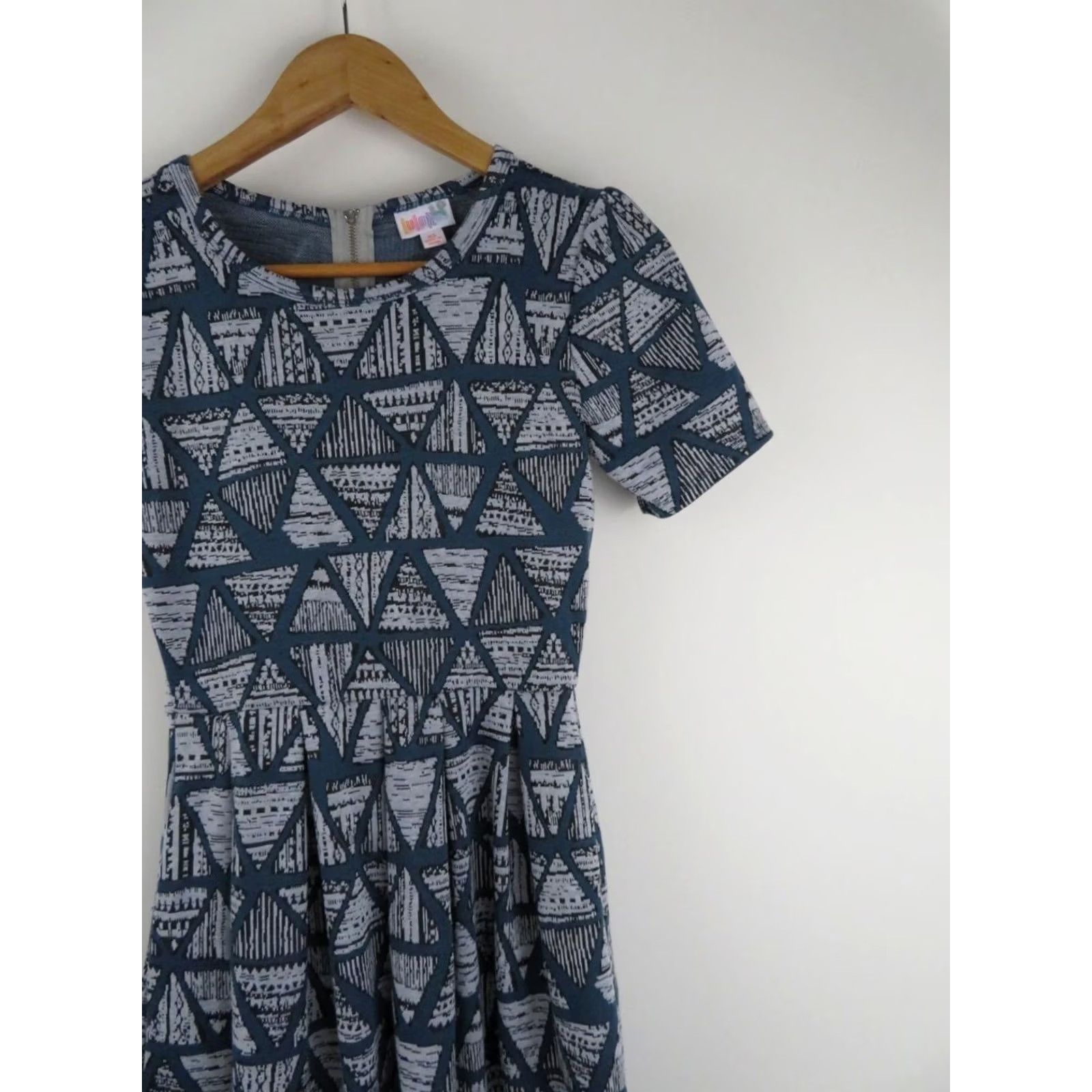 Vintage LULAROE Amelia Dress XS Jacquard Blue Unicorn Triangle A-Line Dress Womens XS Size XS / US 0-2 / IT 36-38 - 2 Thumbnail