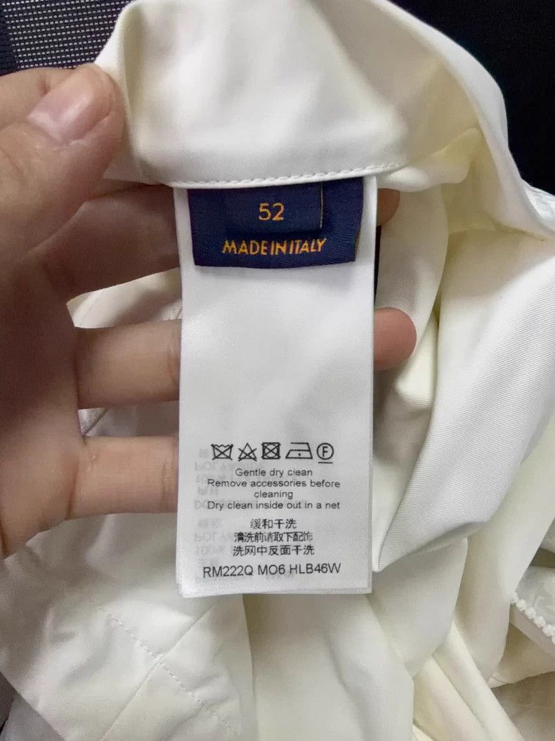 Louis Vuitton Louis Vuitton White double-sided presbyopic pin assault ja Size US L / EU 52-54 / 3 - 4 Thumbnail
