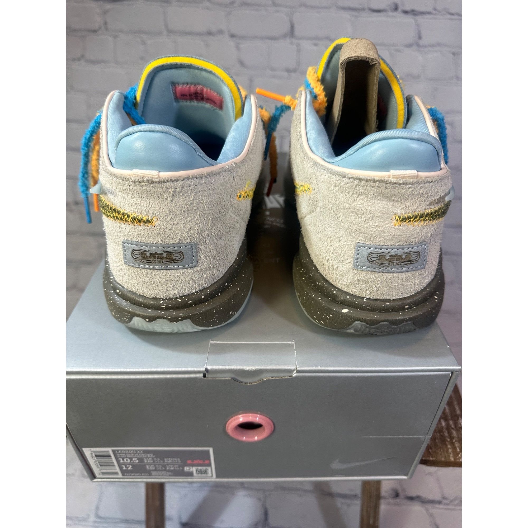 Nike Nike Lebron 20 Unknwn Message in a Bottle ( Miami Exclusive) Size US 10.5 / EU 43-44 - 4 Thumbnail