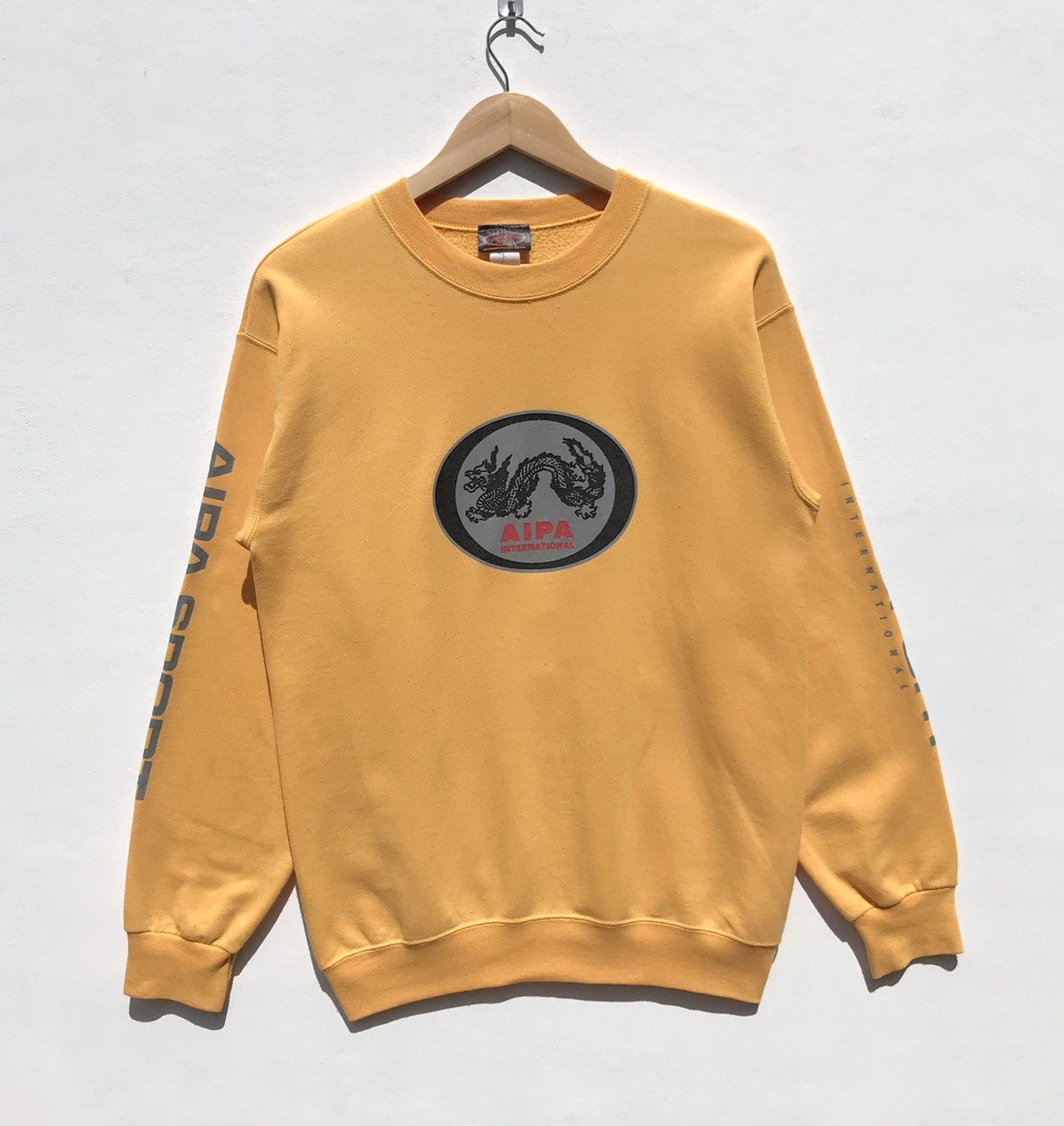 Vintage Vintage Aipa International Dragon Surfboards Sweatshirt Size US S / EU 44-46 / 1 - 1 Thumbnail