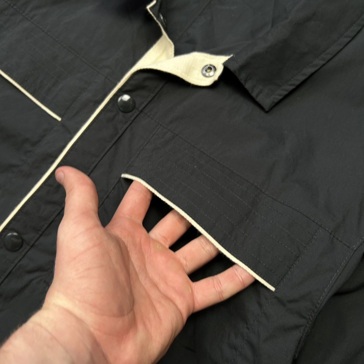 Nike Mens Nike Tech Pack Multipocket y2k streetwear button shirt Size US M / EU 48-50 / 2 - 4 Thumbnail