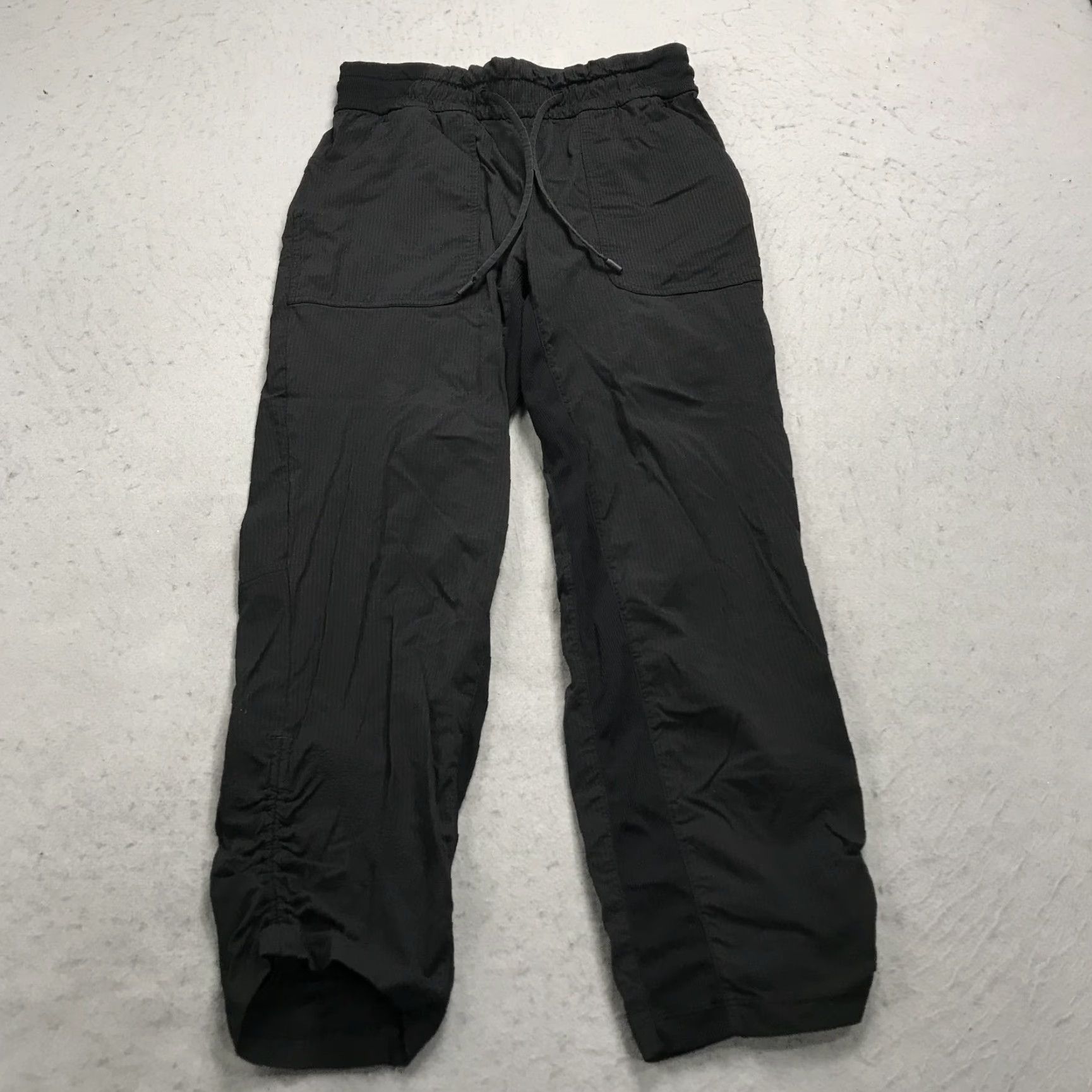 Lululemon Lululemon Pants Womens 4 Black Beyond The Studio Crop Jogger Yoga Dance Workout Activewear Pants Women's 4 Black Dance Studio Size 27" / US 4 / IT 40 - 2 Thumbnail