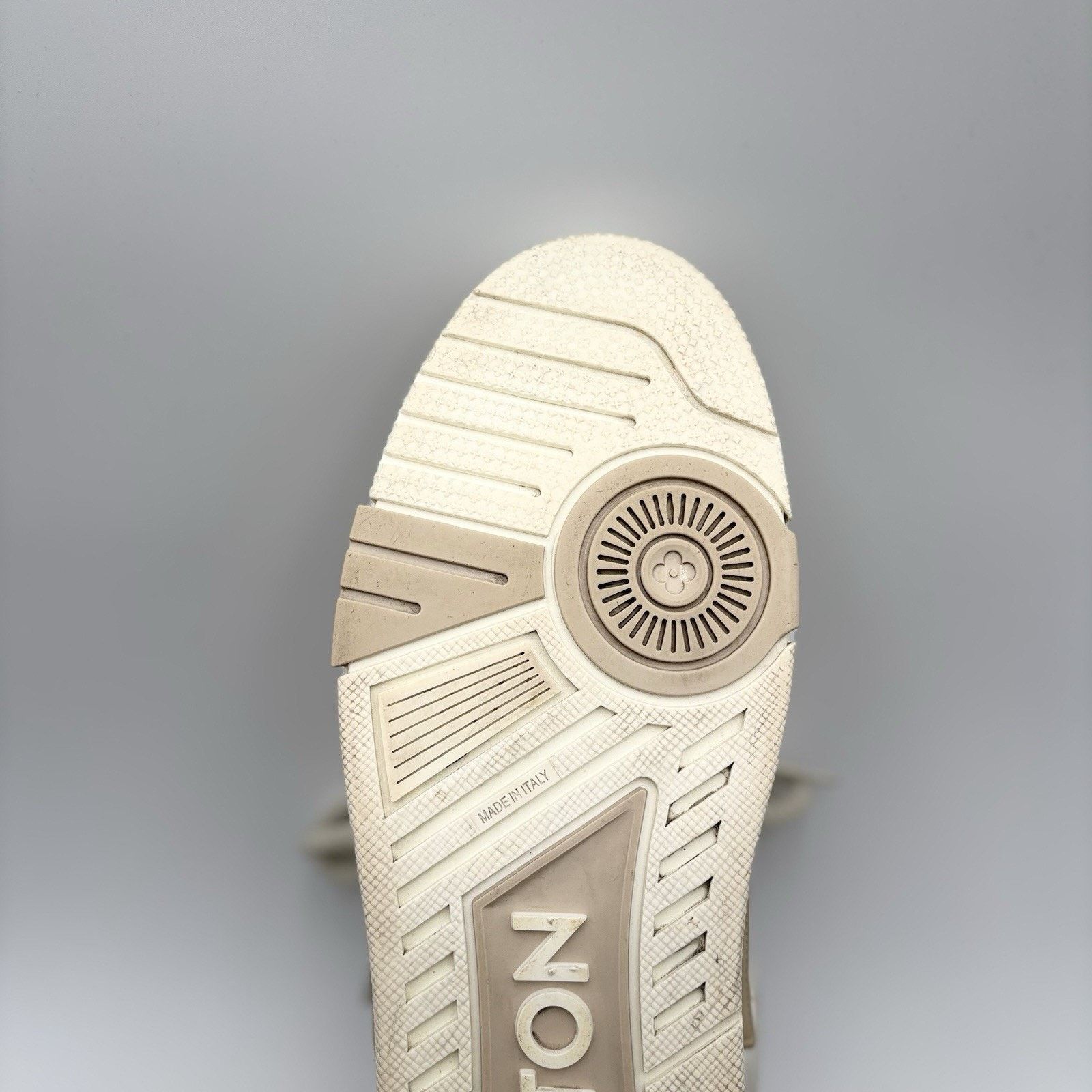 Louis Vuitton (11.5-12 US) Louis Vuitton Skate ' White ' | GOOD CONDITION! Size US 12 / EU 45 - 10 Thumbnail