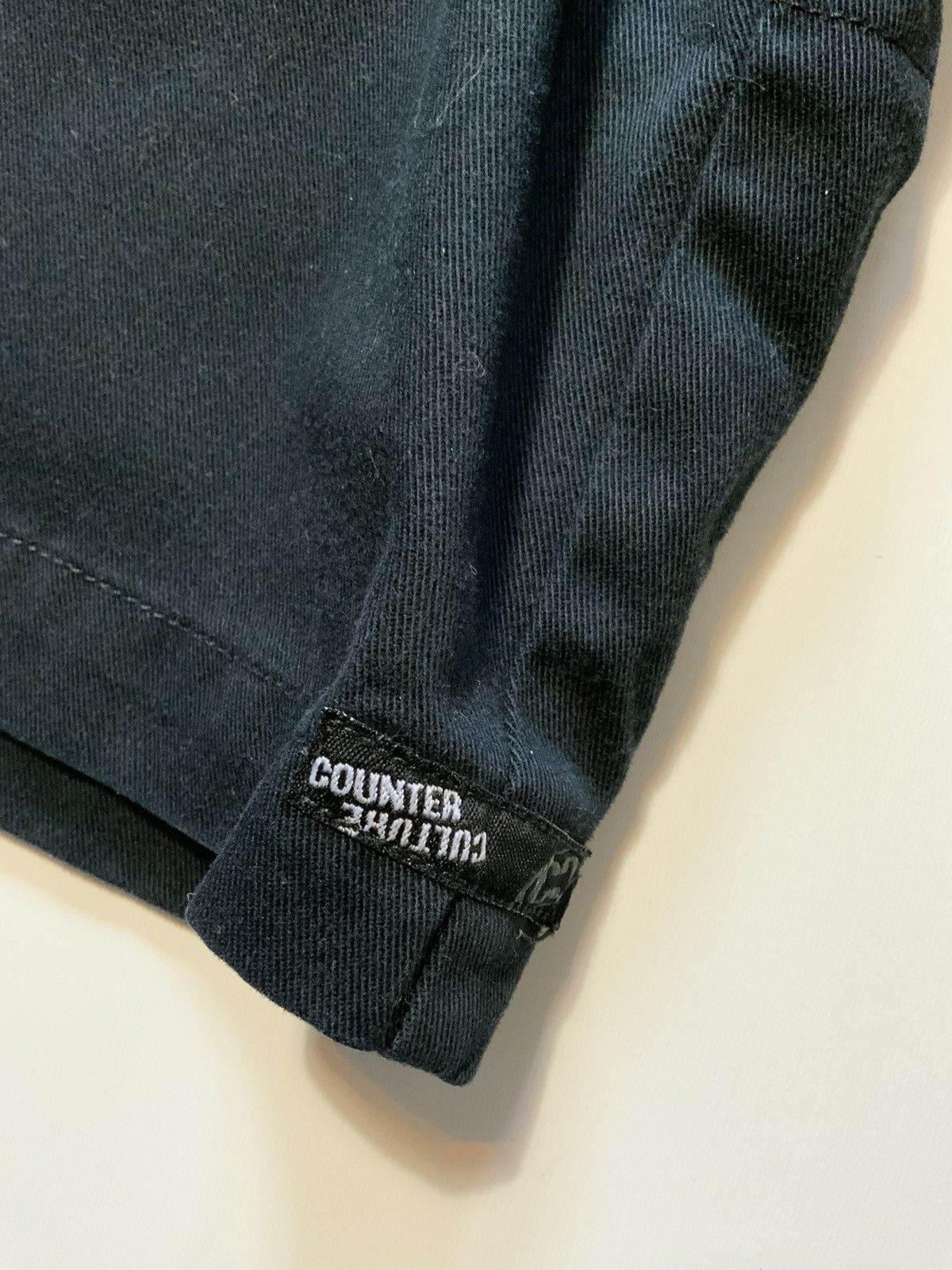 Vintage Vintage Y2K Counter Culture Skateboarding Black Shorts Size US 34 / EU 50 - 8 Thumbnail