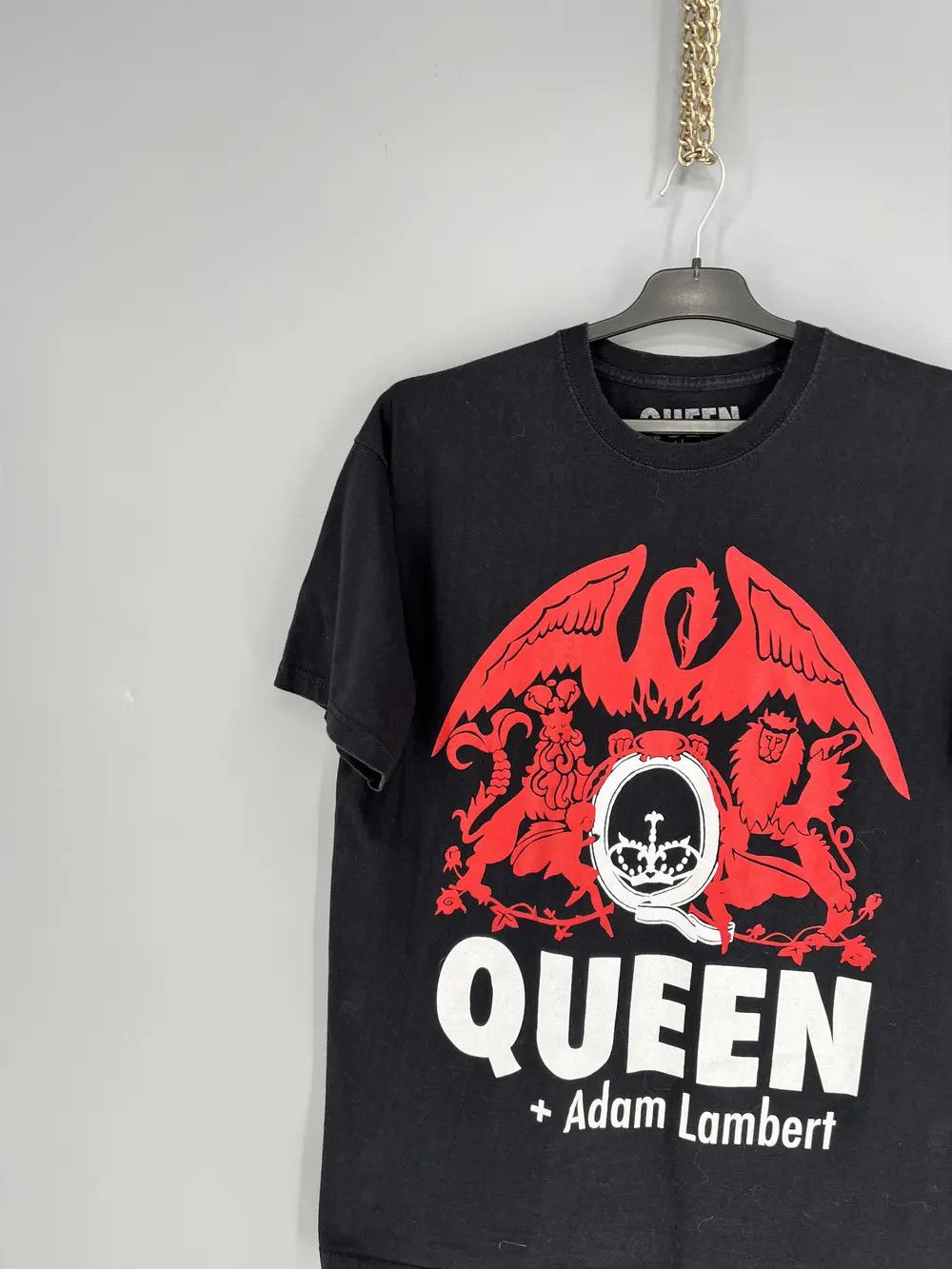 Band Tees Vtg Queen + Adam Lambert Live in Concert Tee Punk Rock Band Size US L / EU 52-54 / 3 - 4 Thumbnail