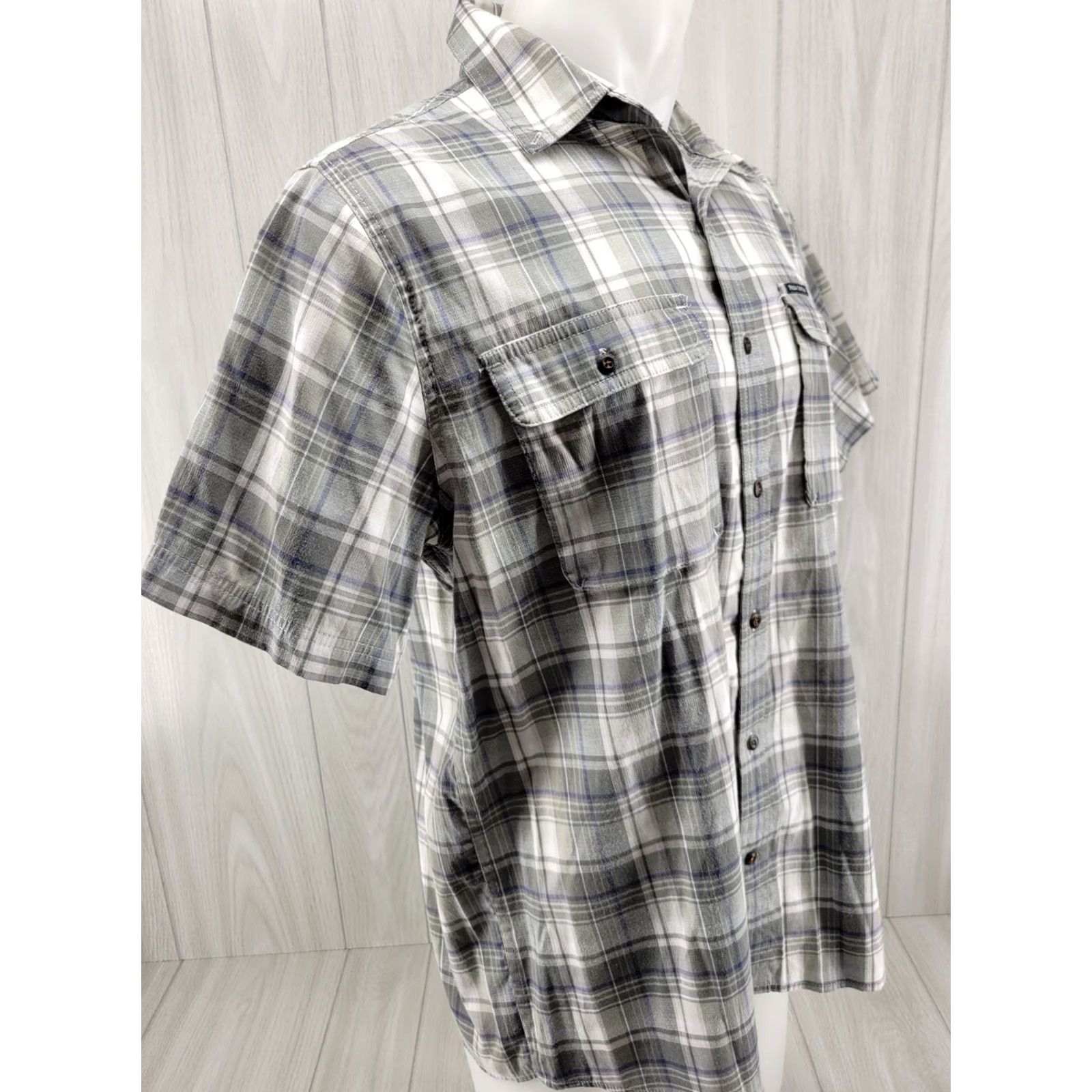 Vintage Field & Stream Shirt Mens Large Green Plaid Cotton Blend Button Up Adult Long Back Measurements 31" Short Sleeve Casual Travel Mens Size US L / EU 52-54 / 3 - 4 Thumbnail