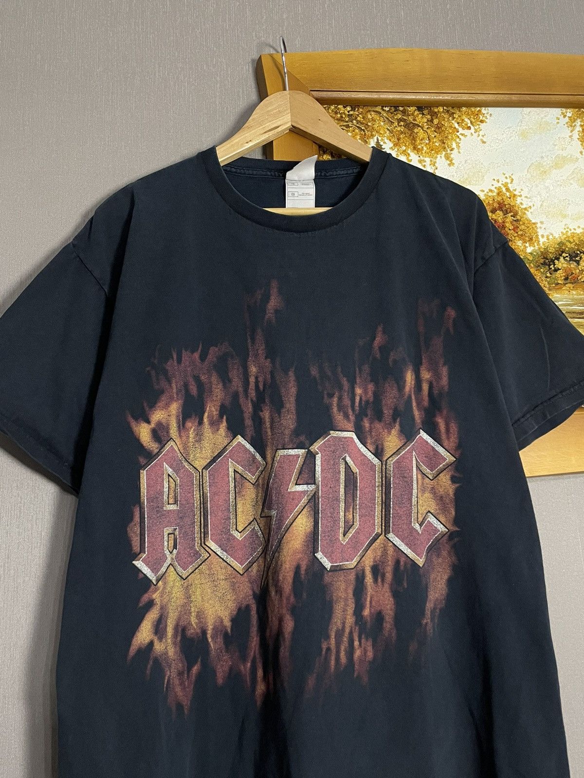 Fruit Of The Loom Vintage AC DC Flame Logo Faded Graphic T-shirt Band Size US XL / EU 56 / 4 - 3 Thumbnail
