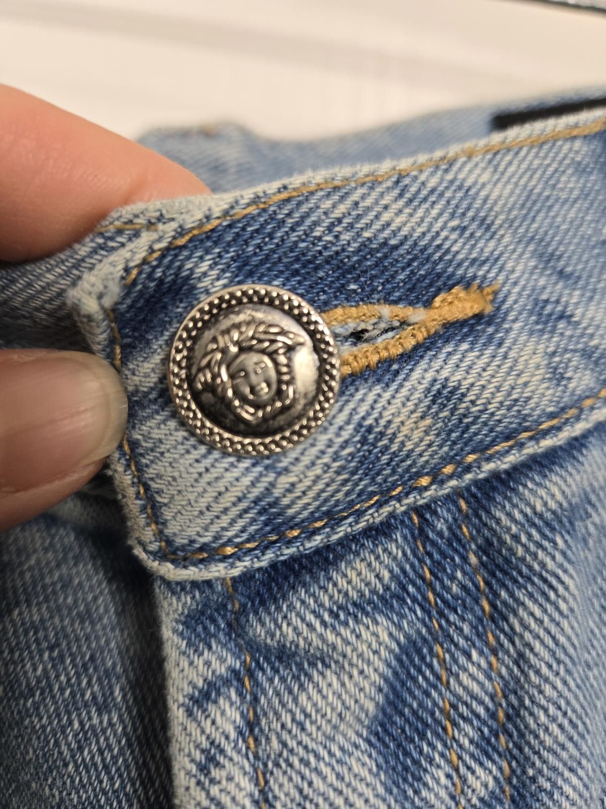 Versace Jeans Couture Vintage Versace Jeans Couture Men's 32 Denim Light Wash Wear Size US 32 / EU 48 - 5 Thumbnail