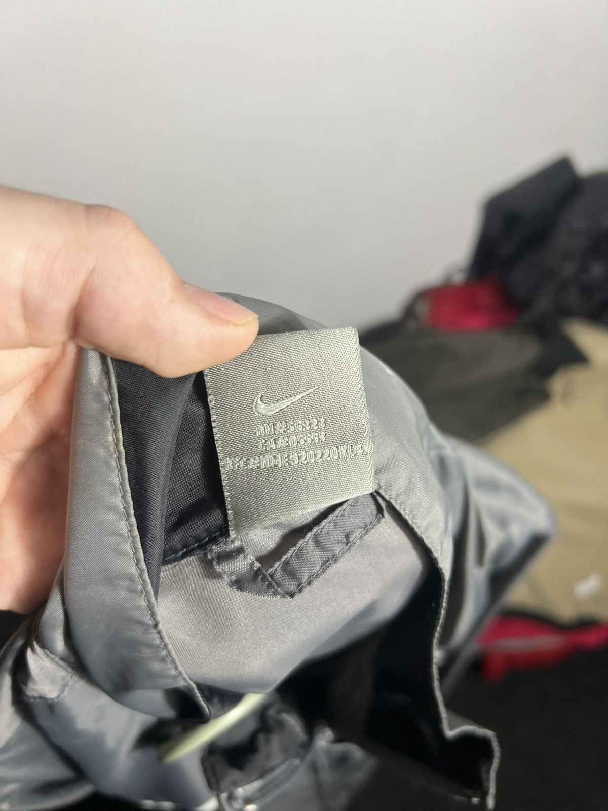 Nike Vintage Nike Track Jacket Nylon 2000s Y2K Swoosh Logo Drill Size US L / EU 52-54 / 3 - 13 Thumbnail