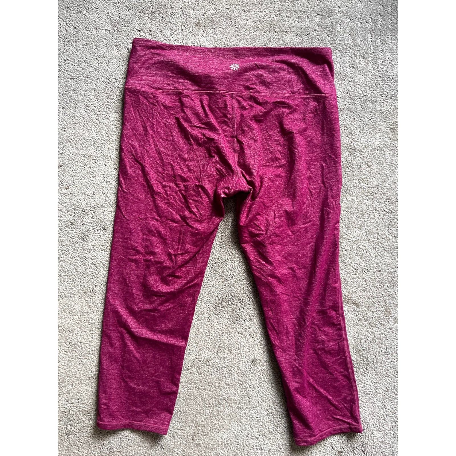 Athleta VINTAGE Athleta Capri Leggings Women's Medium Stretch Pull On Maroon Activewear 20in Inseam Size 32" / US 10 / IT 46 - 4 Thumbnail