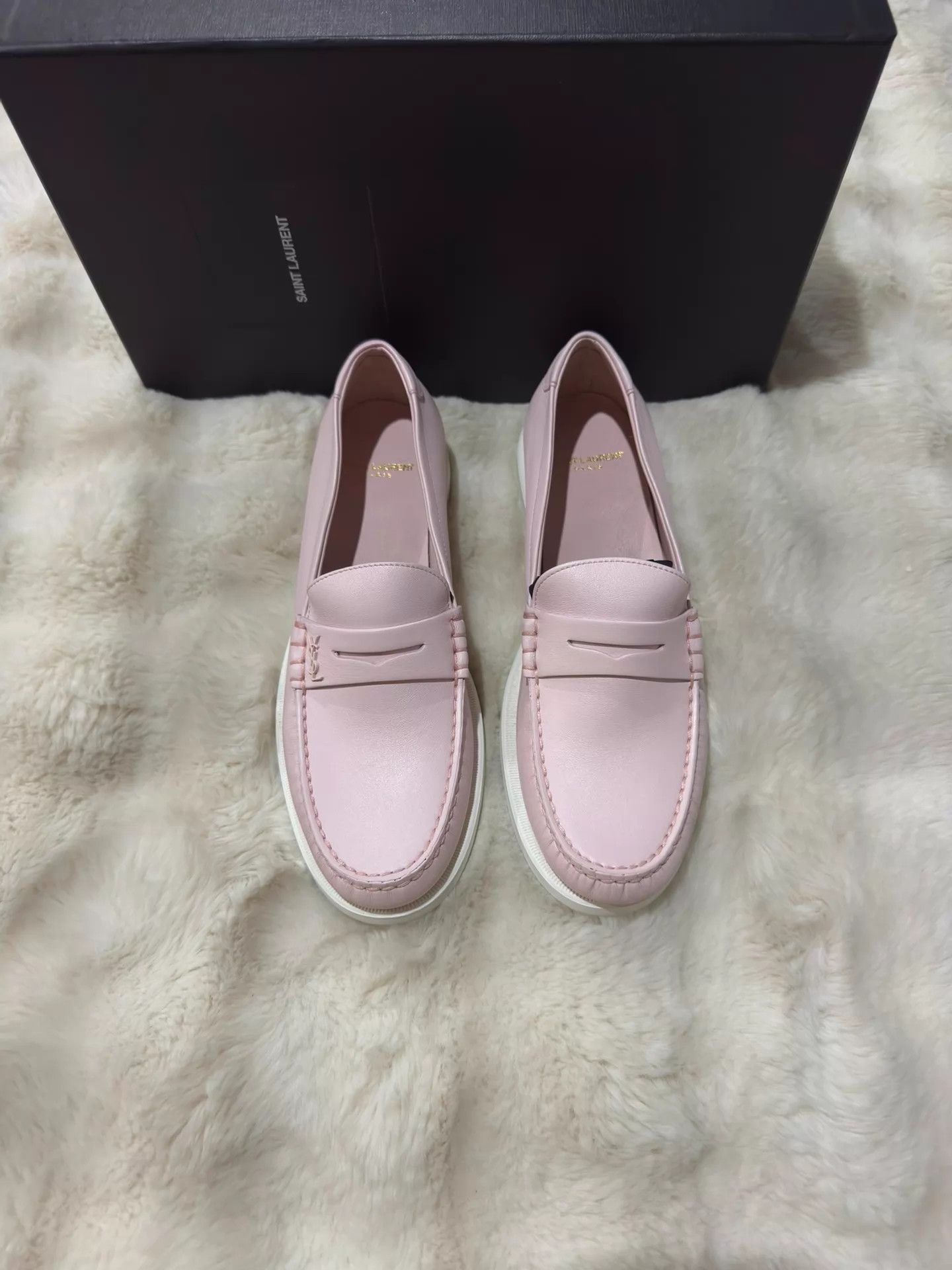 Saint Laurent Paris Saint Laurent Men's New Light Pink Loafers 42 Size US 9 / EU 42 - 1 Thumbnail