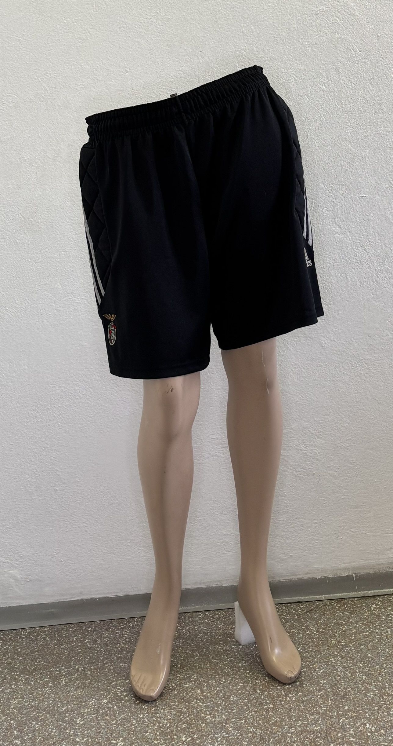 Adidas Benfica Lisbon 2002/2003 Adidas Goalkeeper Shorts size M Size US 33 - 16 Thumbnail