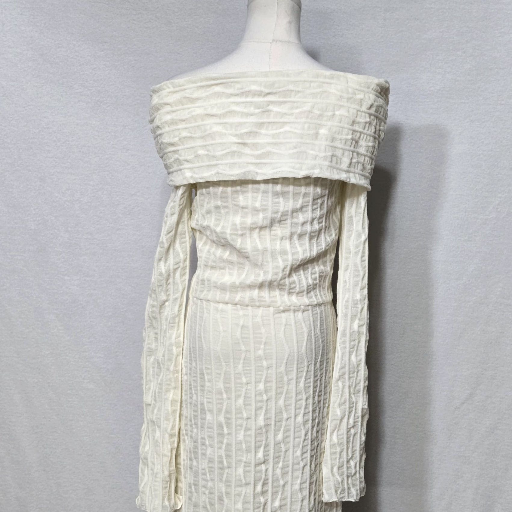 Vintage Nocturne Dress Womens Medium White Off Shoulder Textured Knit Bodycon Maxi Gown Size M / US 6-8 / IT 42-44 - 4 Thumbnail