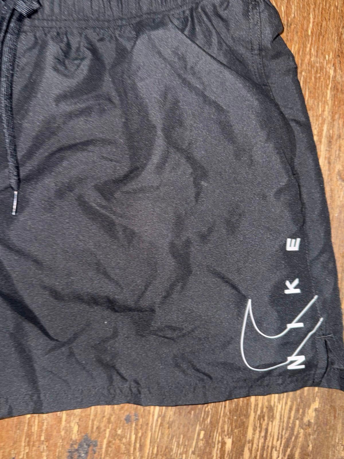 Nike Nike Break Swoosh Shorts Rare Sz XL Mens Nylon 5” Size US 36 / EU 52 - 3 Thumbnail