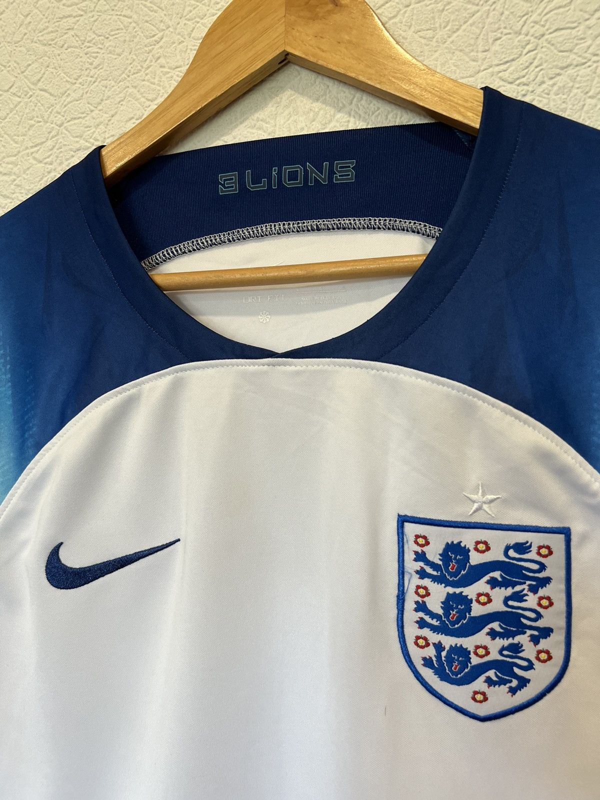 Nike Nike England 2022 Home Kit Soccer Jersey Football Size US L / EU 52-54 / 3 - 2 Thumbnail