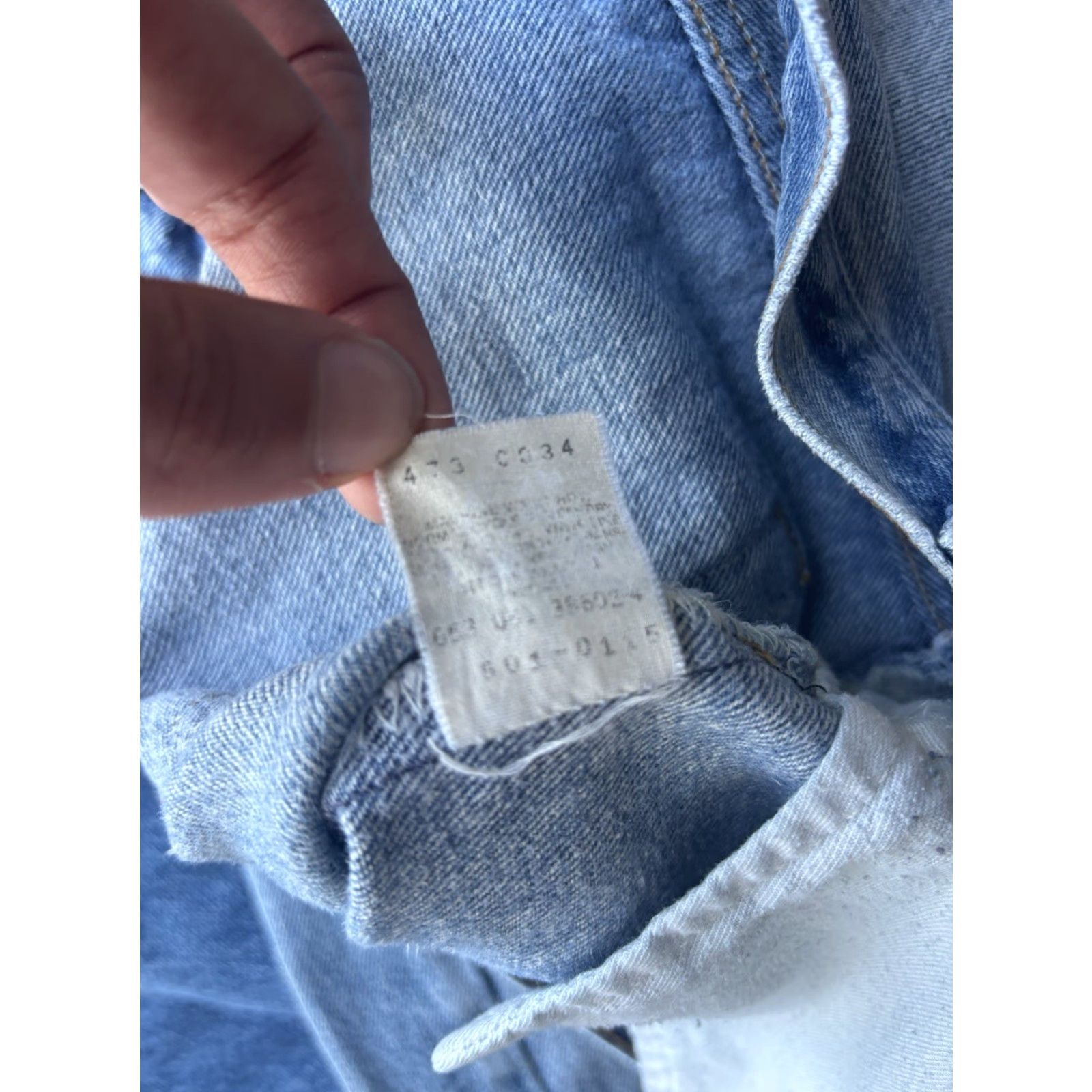 Levi's VINTAGE Levi's 501 Jeans Mens 38x30.5 Button Fly Denim Blue USA 90s Straight Regular Pockets Size US 38 / EU 54 - 4 Thumbnail