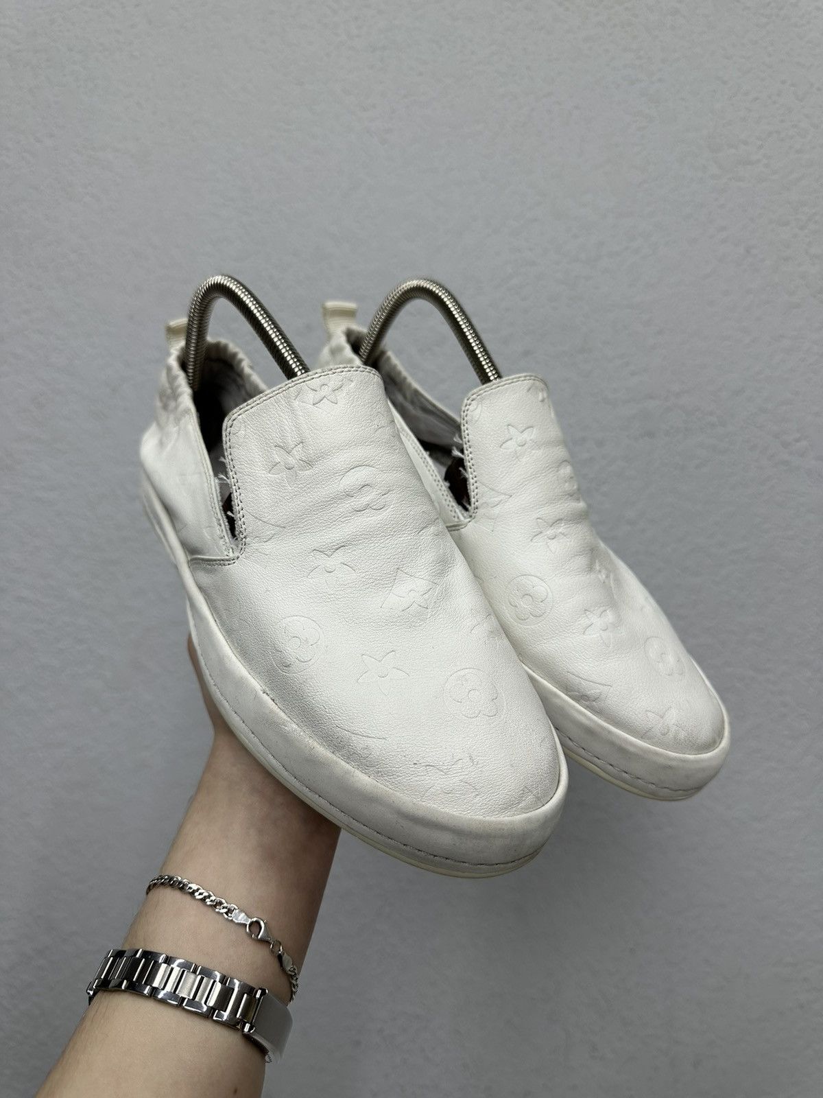 Louis Vuitton Vintage Louis Vuitton Sneakers White Leather Size US 9 / EU 42 - 1 Thumbnail