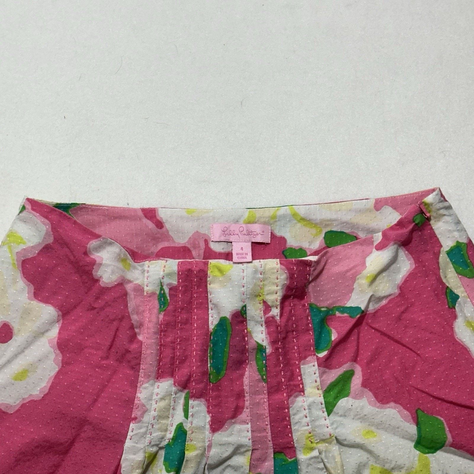 Lilly Pulitzer Lilly Pulitzer 4 Pink White Floral Cotton Mini Skirt Lined Size 27" / US 4 / IT 40 - 12 Thumbnail