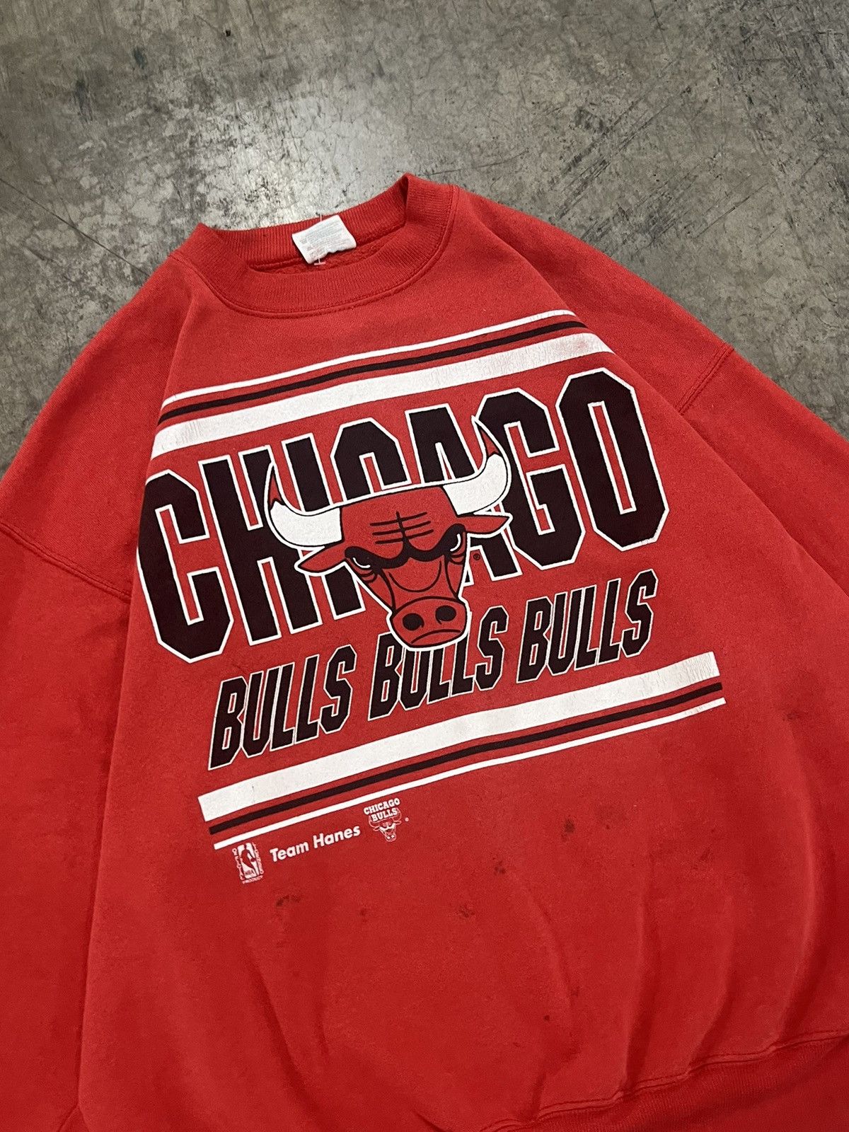 Vintage Vintage Chicago bulls 90s crewneck boxy fit streetwear hype Size US XXL / EU 58 / 5 - 4 Thumbnail
