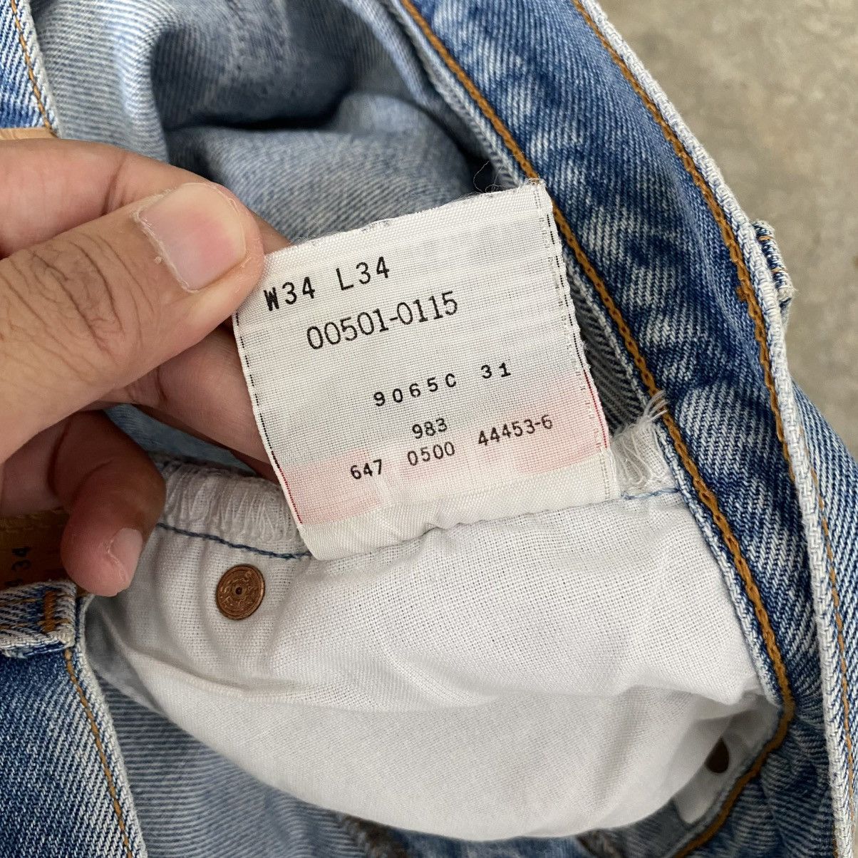 Levi's Vintage Late 90’s Levis 501 Faded Blue Distressed Jeans Size US 33 - 17 Thumbnail
