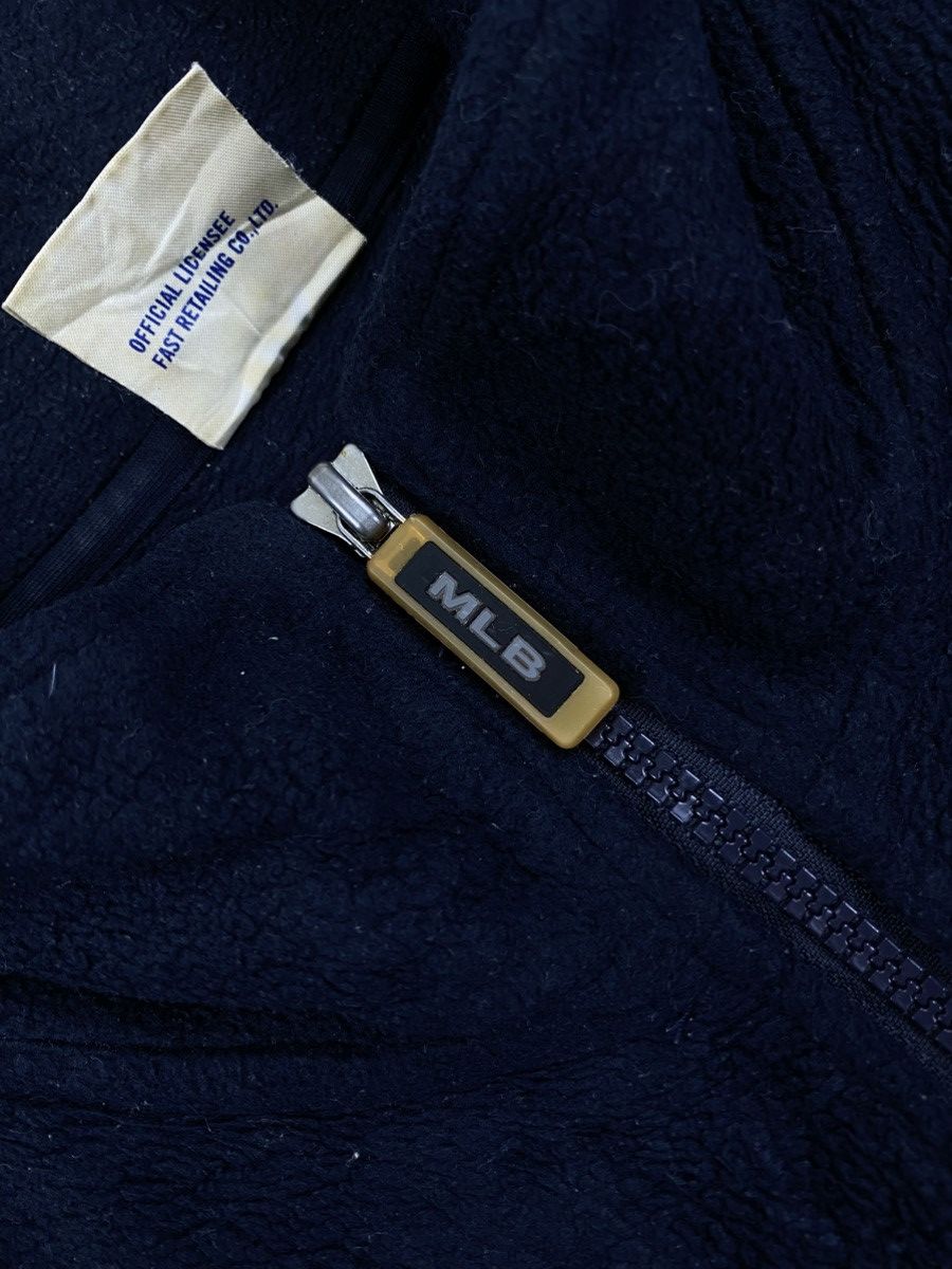 Uniqlo Vtg Uniqlo Yankees New York Navy Halfzip Fleece Sweatshirt Size US XL / EU 56 / 4 - 8 Thumbnail