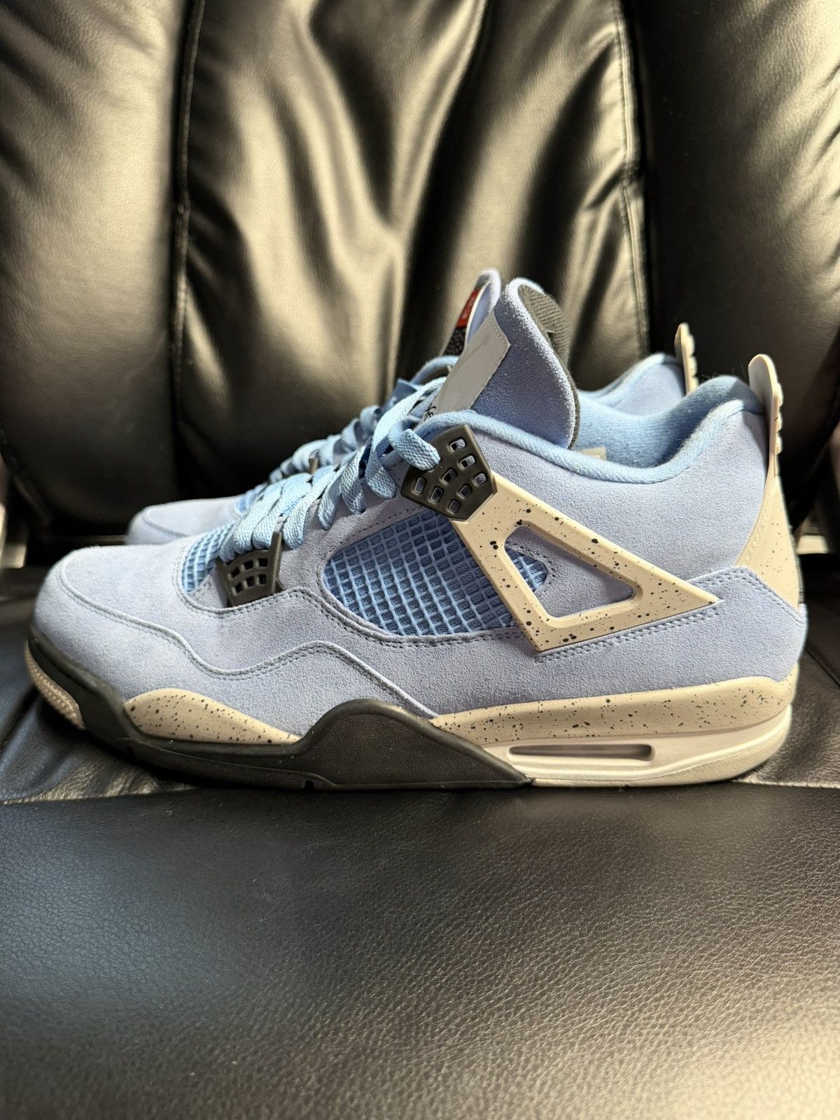 Jordan Brand Size 13 - Jordan 4 Retro Mid University Blue UNC Nike Air Size US 13 / EU 46 - 9 Thumbnail