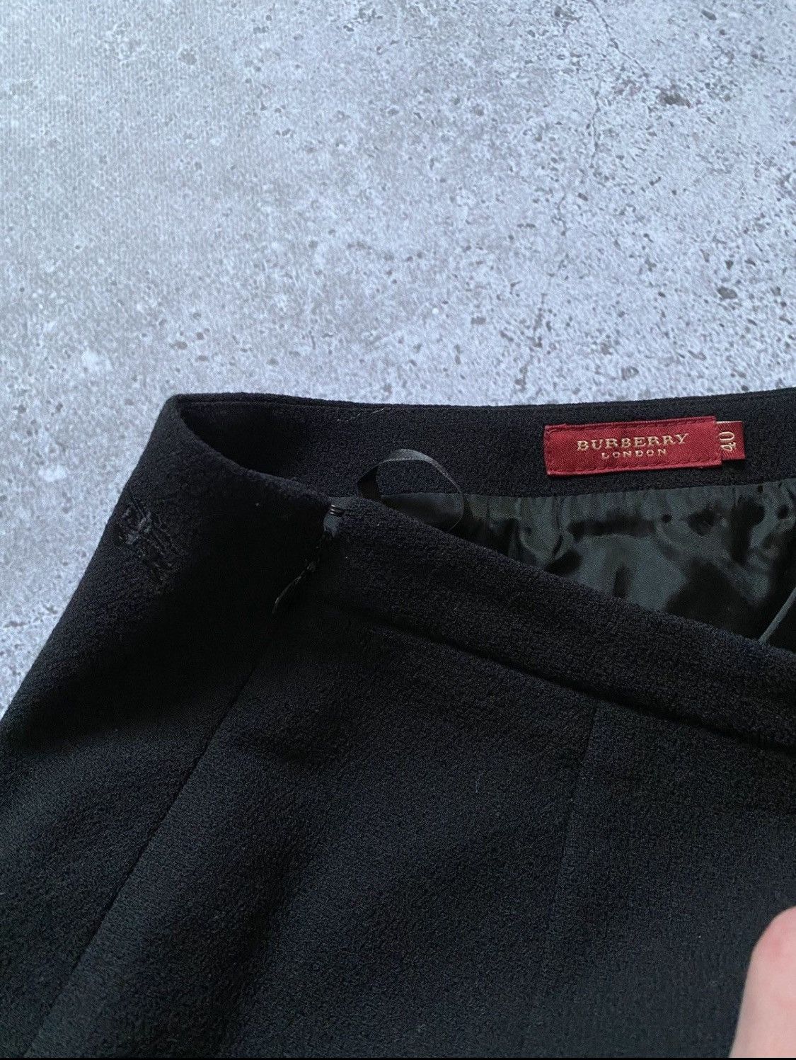 Burberry × Vintage Ladies Burberry London Red label Wool Skirt Size 27" / US 4 / IT 40 - 2 Thumbnail