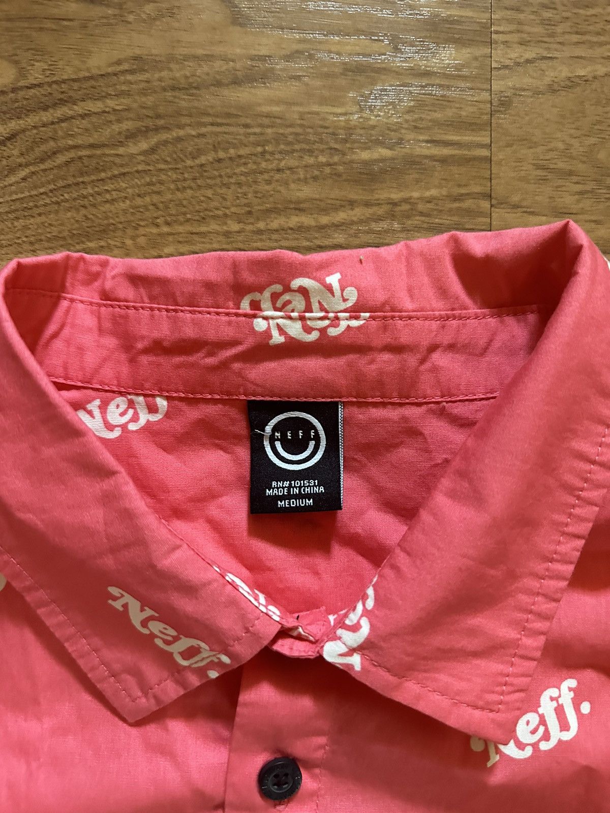 NEFF × Vintage Pink Neff Shirt Button up Size US M / EU 48-50 / 2 - 4 Thumbnail