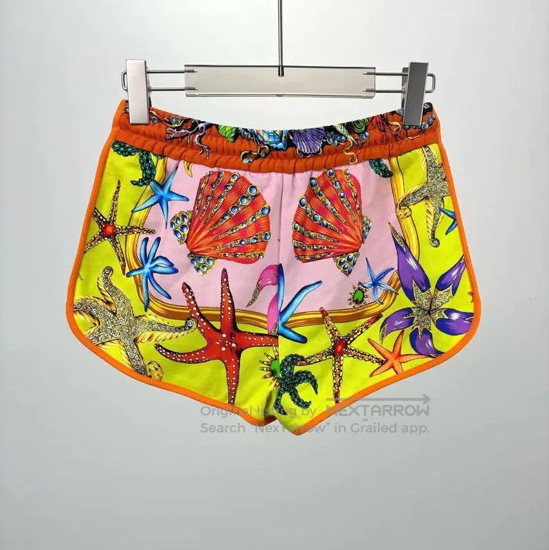 Versace Versace Multi-Color Women's Shorts . Size 24" / US 00 / IT 34 - 2 Thumbnail