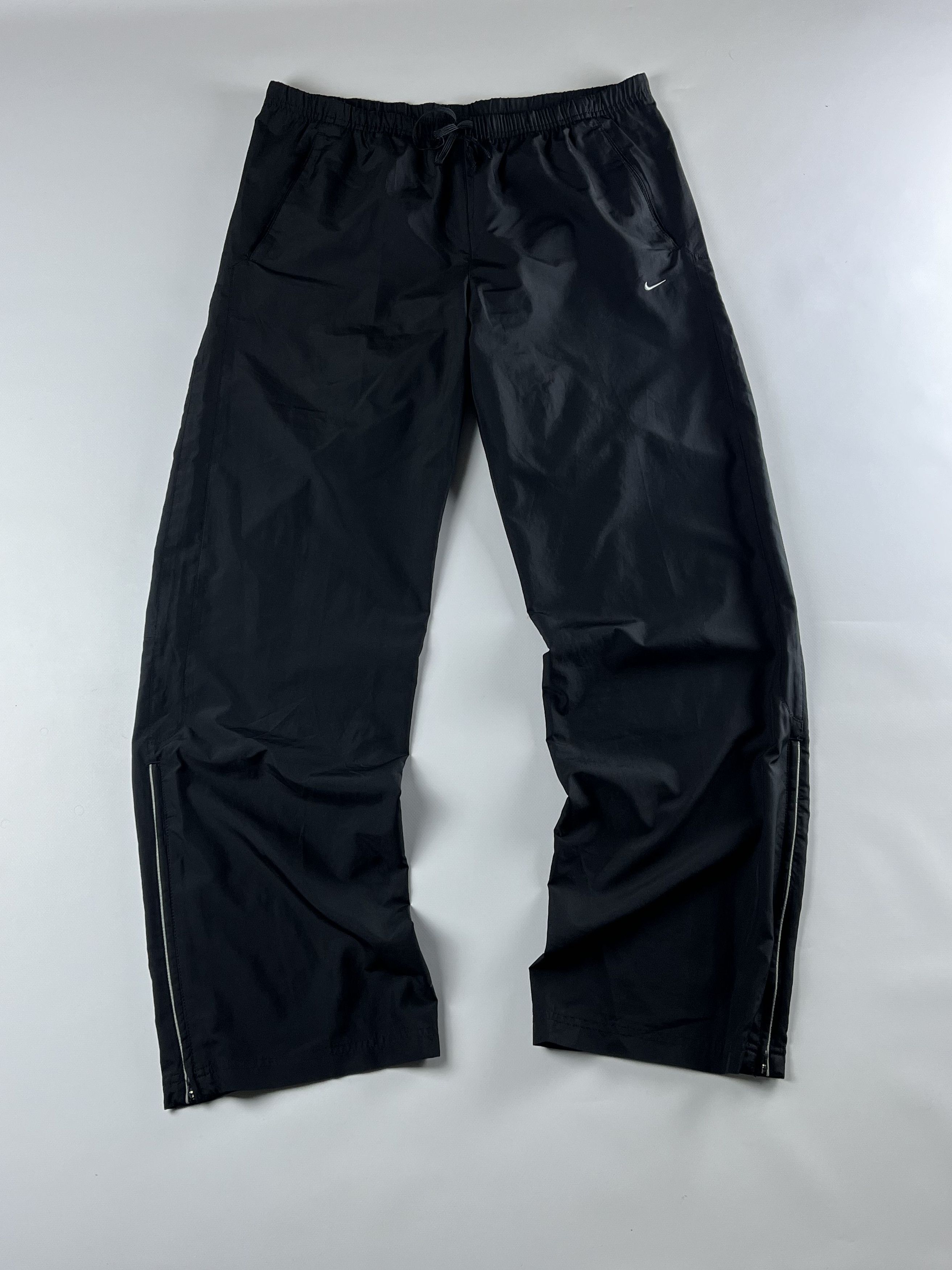 Nike × Vintage Nike Vintage Baggy Nylon Pants Size US 33 - 1 Thumbnail