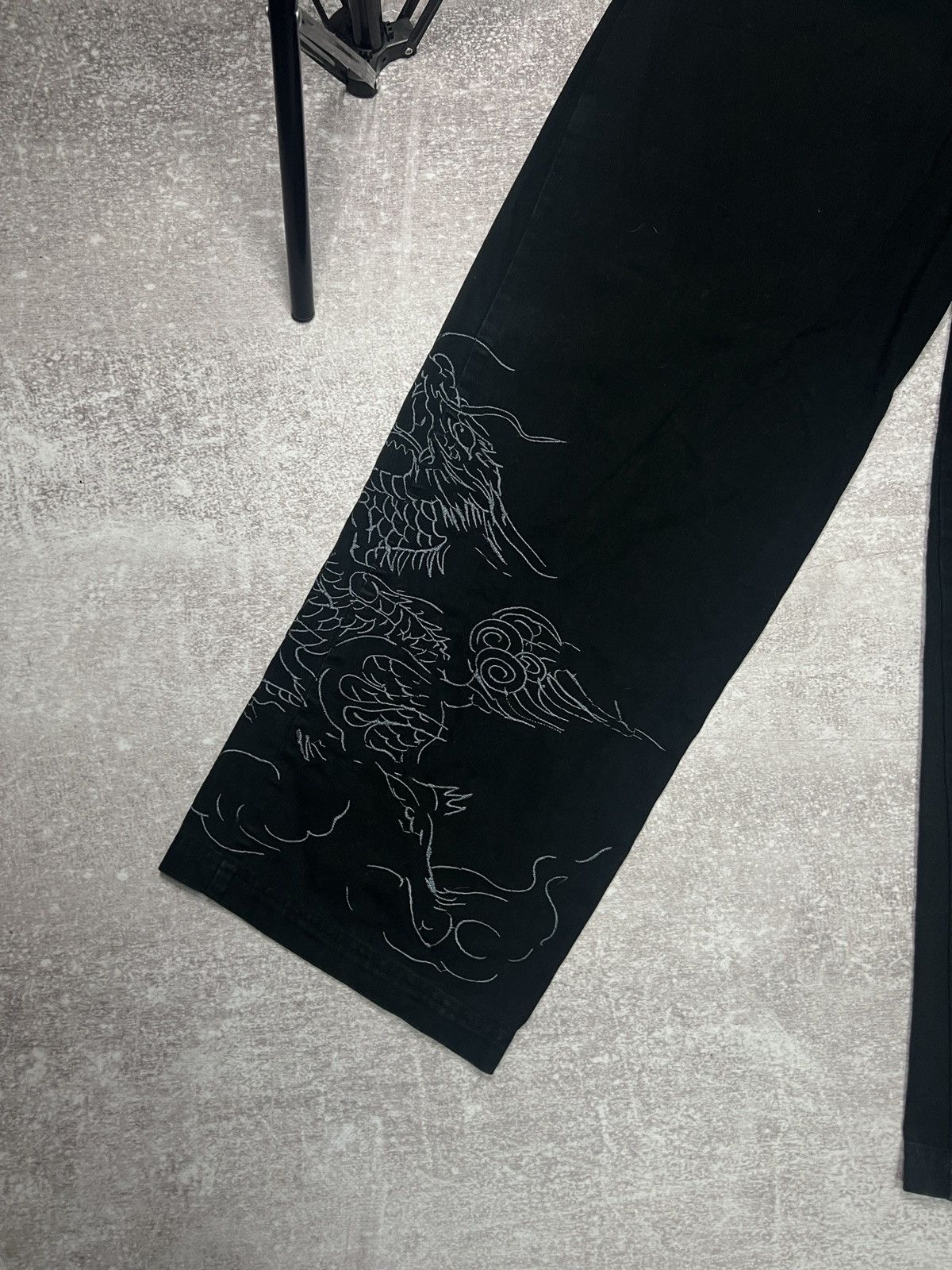 Ed Hardy Ed Hardy x Urban Outfitters Dragon Print Carpenter Pants Size US 34 / EU 50 - 13 Thumbnail