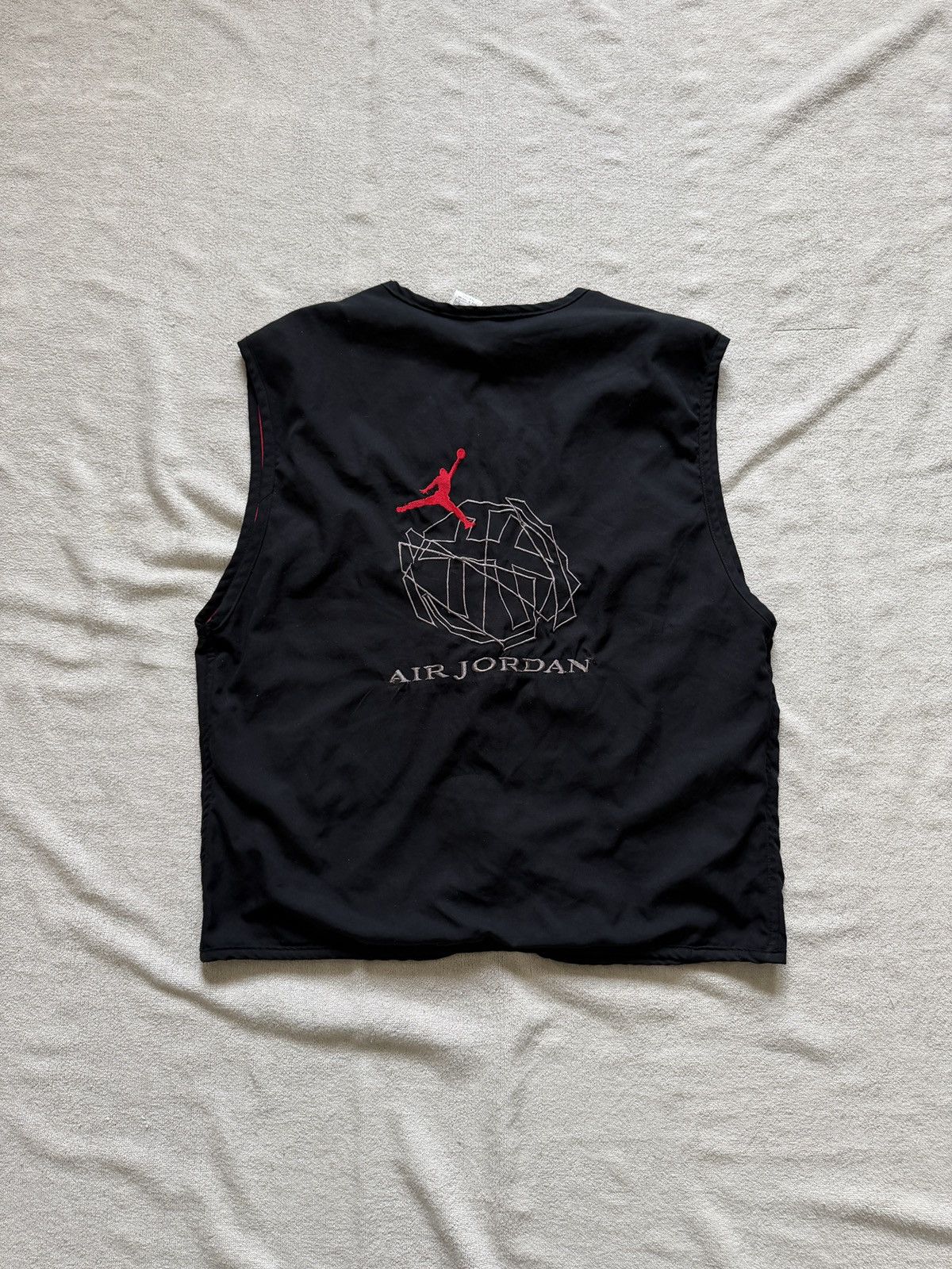 Jordan Brand Nike air jordan vintage vest big logo back 90s Size US S / EU 44-46 / 1 - 1 Thumbnail