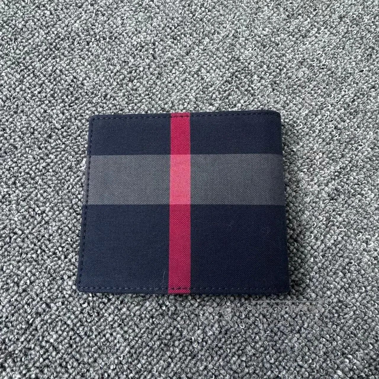 Burberry Burberry Classic Check Wallet. Size ONE SIZE - 5 Thumbnail