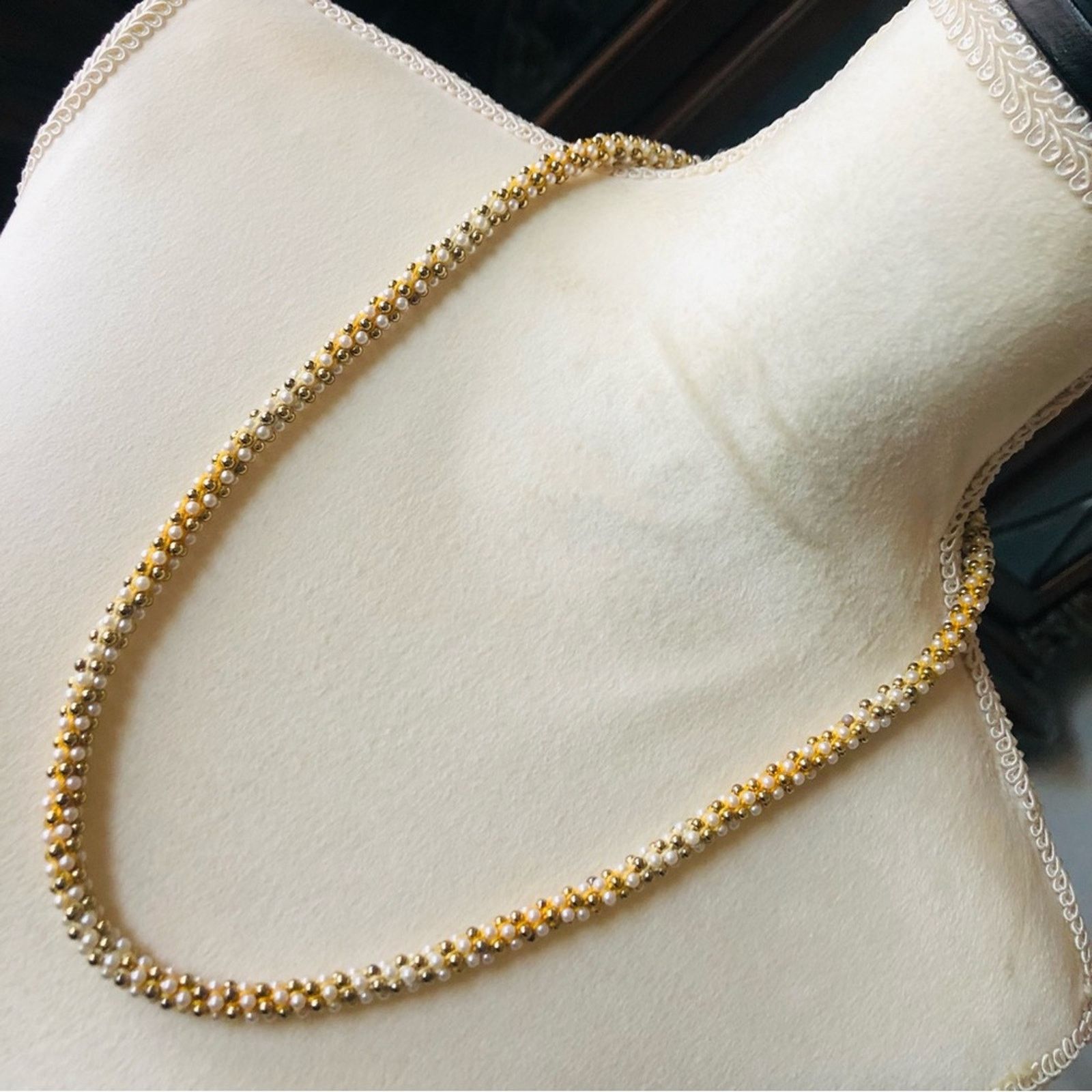 Vintage Vintage bell cap braided mini pearl beaded necklace Size ONE SIZE - 1 Thumbnail