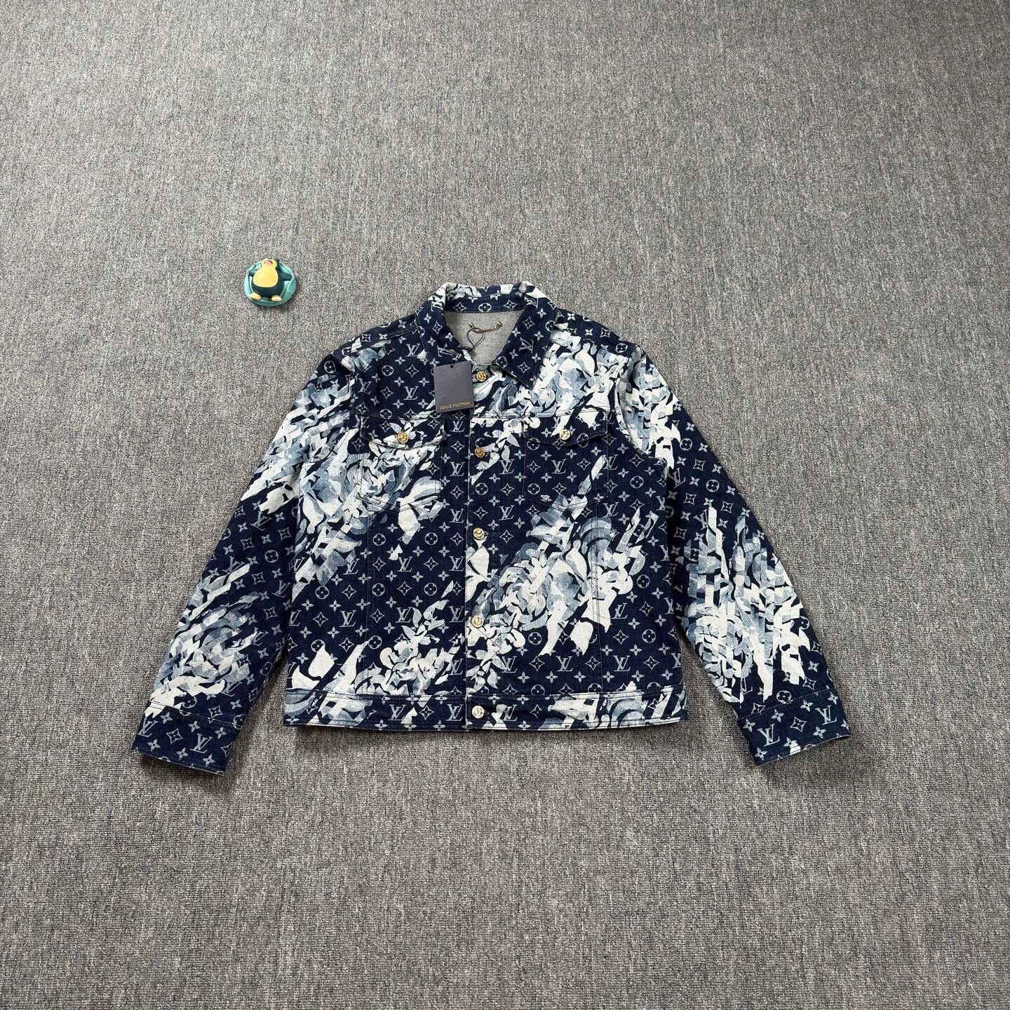 Louis Vuitton LV 24 Seaweed All Over Blue Denim Jkt 52 Near New Size US L / EU 52-54 / 3 - 1 Thumbnail