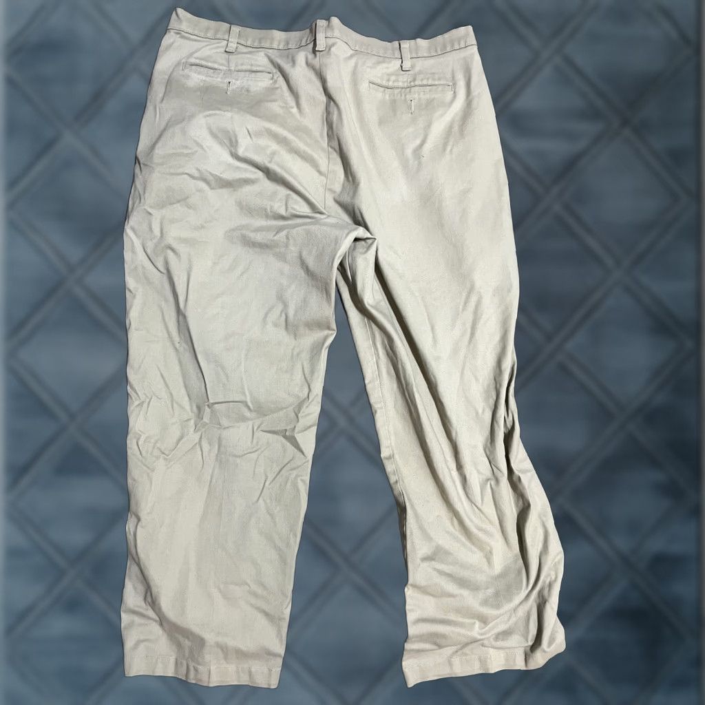 Lee Lee Pants Men 36x30 Beige Total Freedom Relaxed Fit Straight Leg Stretch Dress Pants Size US 36 / EU 52 - 1 Thumbnail