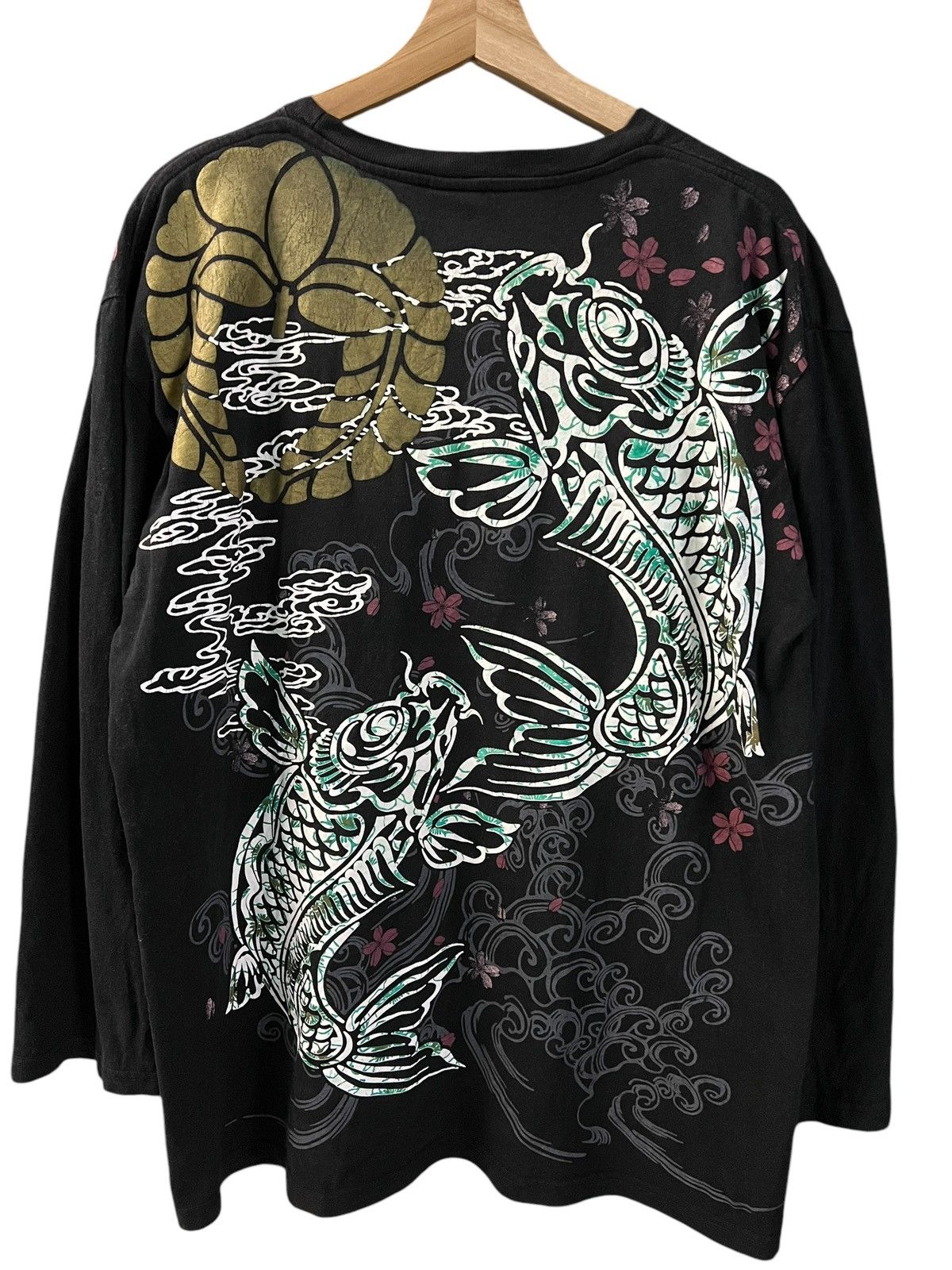 Japanese Brand VINTAGE SUKAJAN SOUVENIR FISH KOI TSHIRT L/S Size US L / EU 52-54 / 3 - 2 Thumbnail