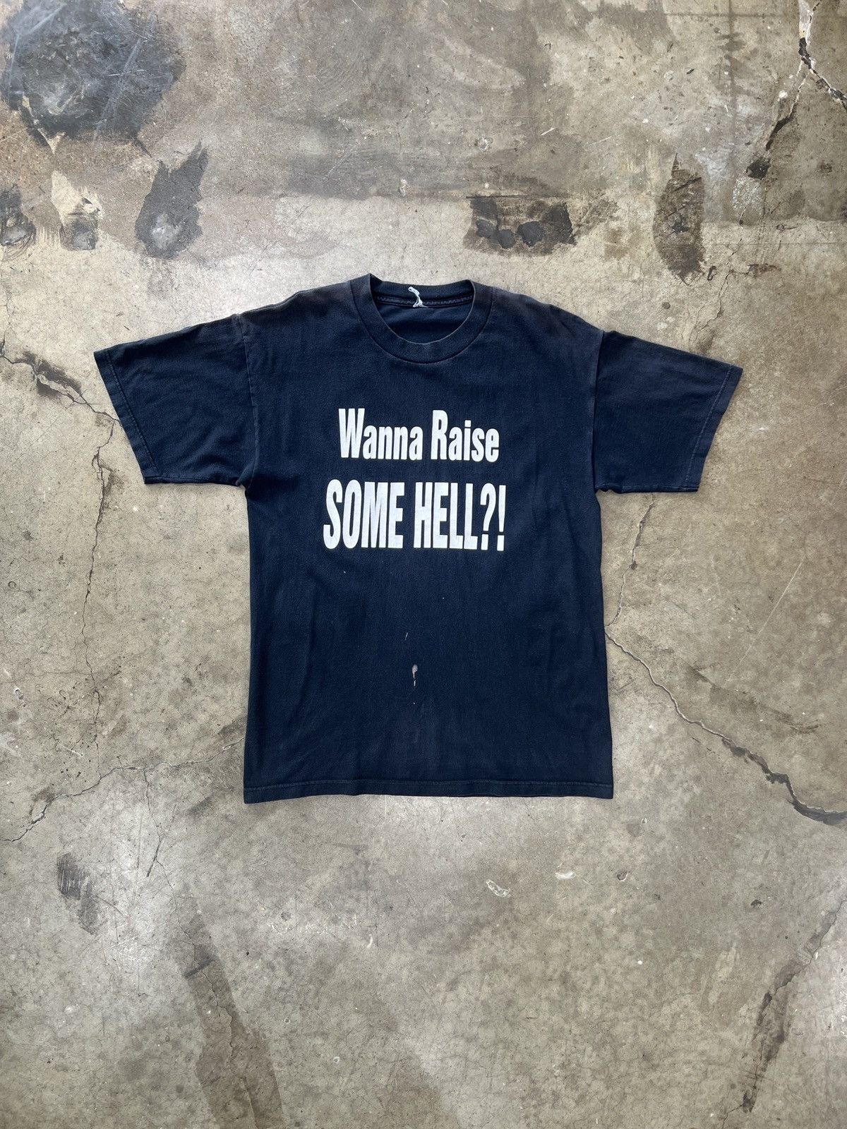 WWE Vintage 1998 Stone Cold Raise Hell Wrestling WWE Tee Large Size US L / EU 52-54 / 3 - 5 Thumbnail