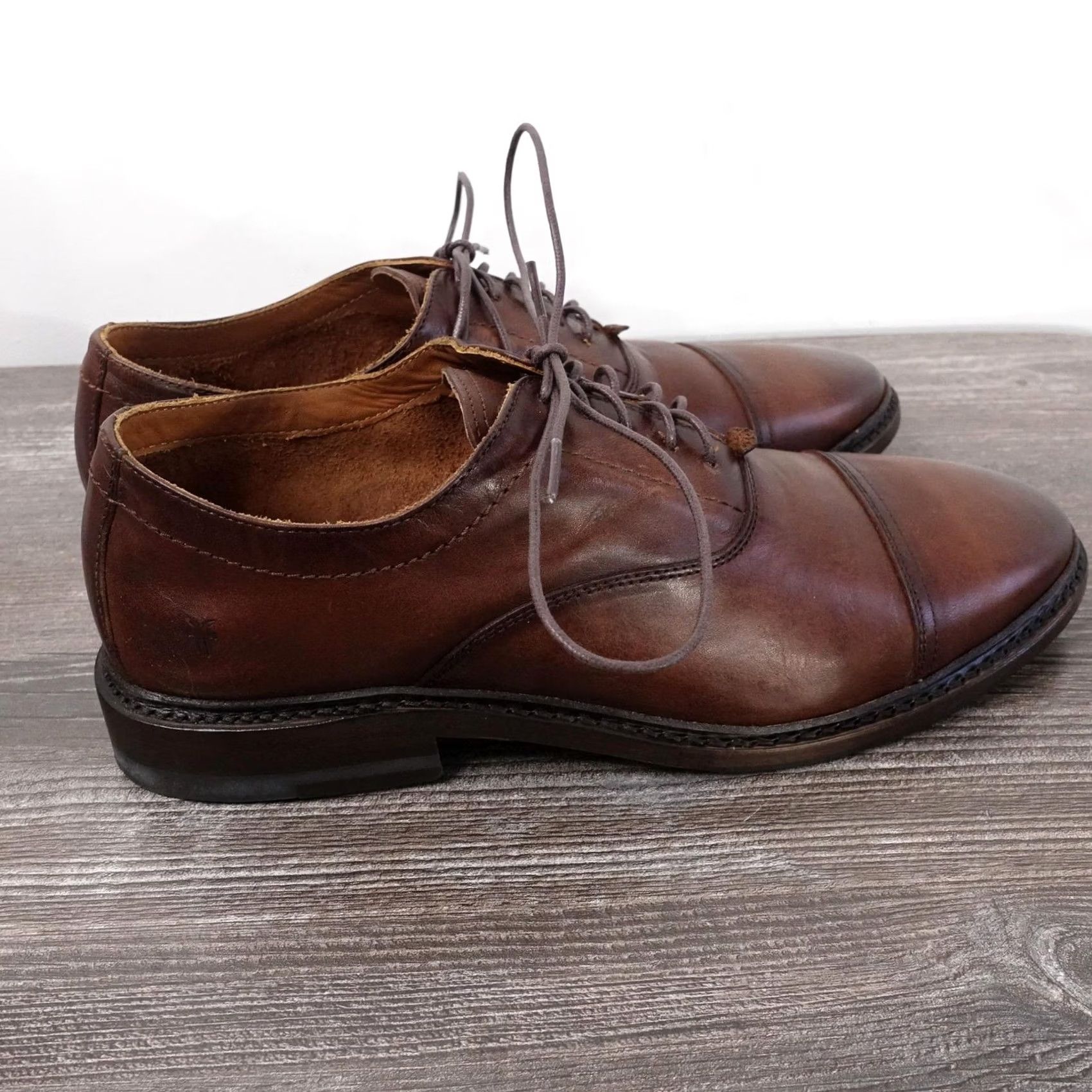 FRYE Men\'s Oxford Shoes
Brown Leather Made in Mexico. US Size 9 D Frye Oxford Brown Leather Men main image 2