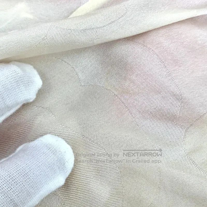 Chanel Chanel Red Wool Casual Pants . Size 22" - 9 Thumbnail