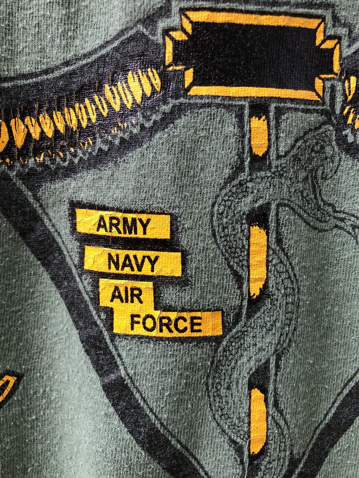 Japanese Brand Vintage Y2K C4 Combat Casualty Care Course Tee Size US XL / EU 56 / 4 - 7 Thumbnail