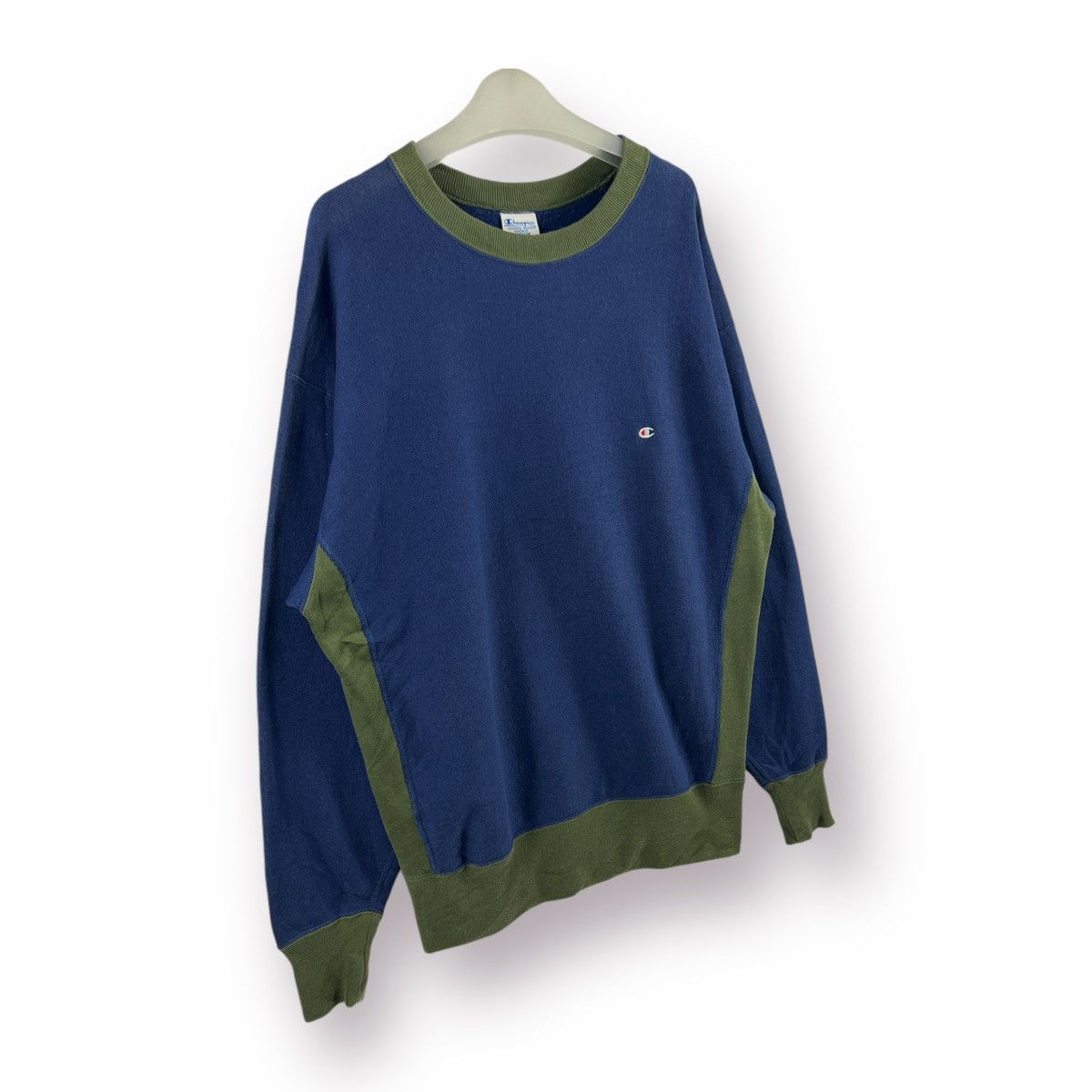 Champion 🔥 Champion Y2K Streetwear Roundneck Sweatshirt - M Size US M / EU 48-50 / 2 - 3 Thumbnail