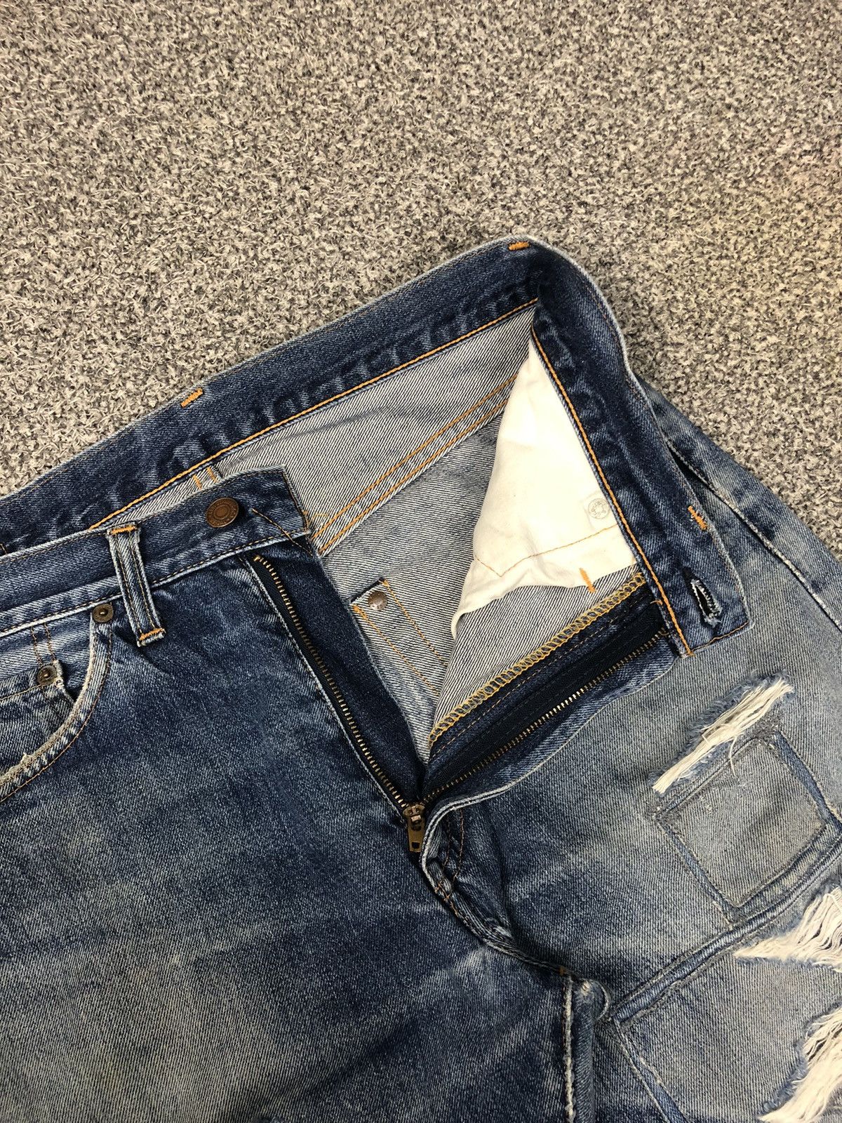 Japanese Brand × Levi's × Vintage Vintage 90s Distressed Levis 551 ZXX Salvage Jeans Size US 32 / EU 48 - 7 Thumbnail