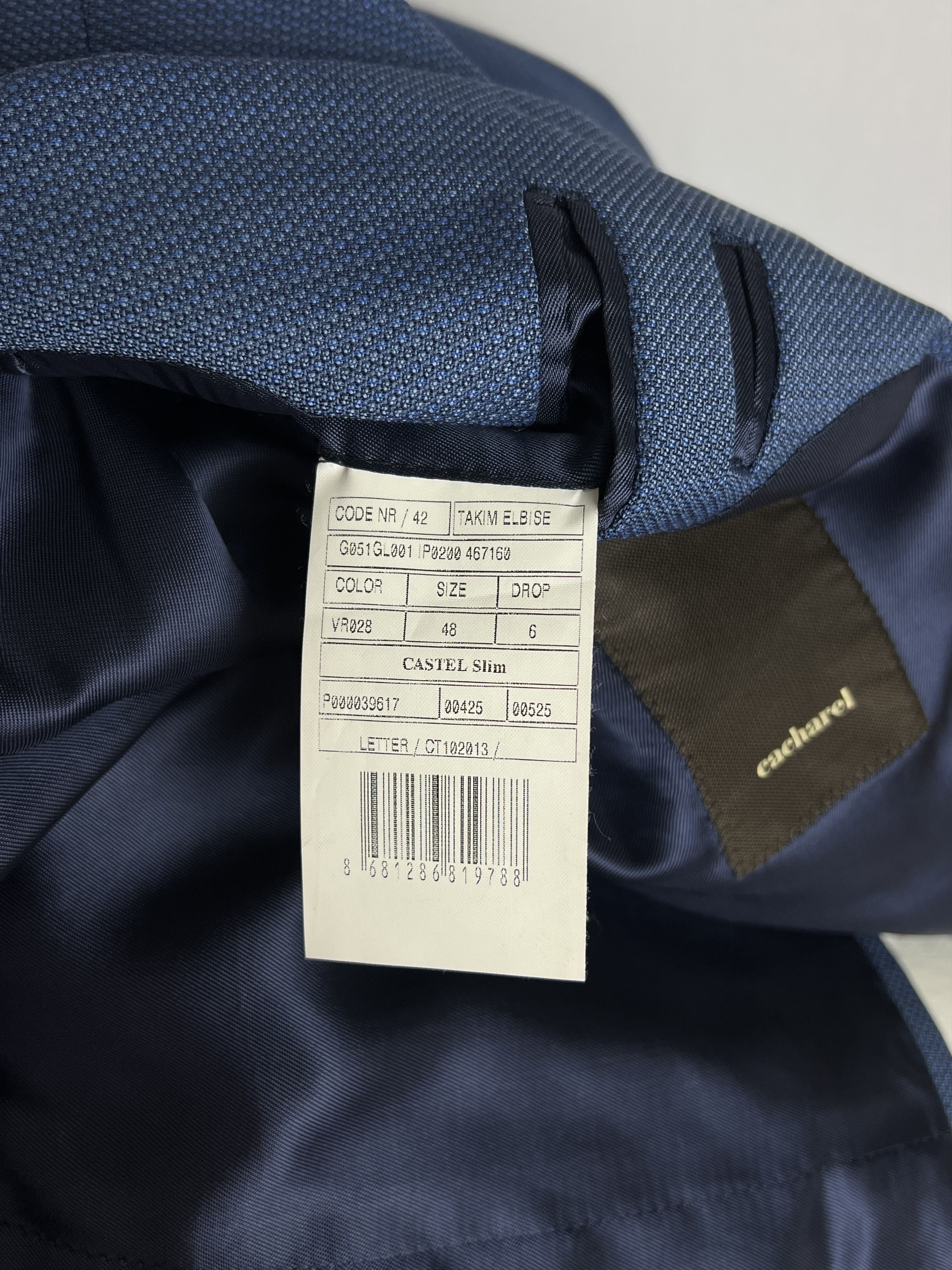 Other CACHAREL Lane Bugella Wool Blend Solid 2 Piece Classic Suit Size 38R - 13 Thumbnail