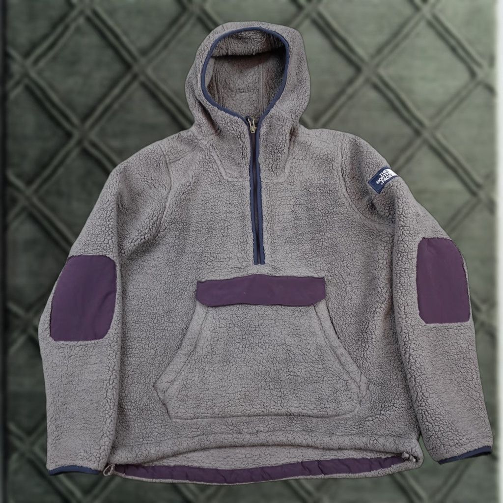 The North Face VINTAGE? No — Actually The North Face Hoodie Womens Medium Campshire Sherpa Fleece 1/4 Zip NF0A39MR Size M / US 6-8 / IT 42-44 - 1 Thumbnail