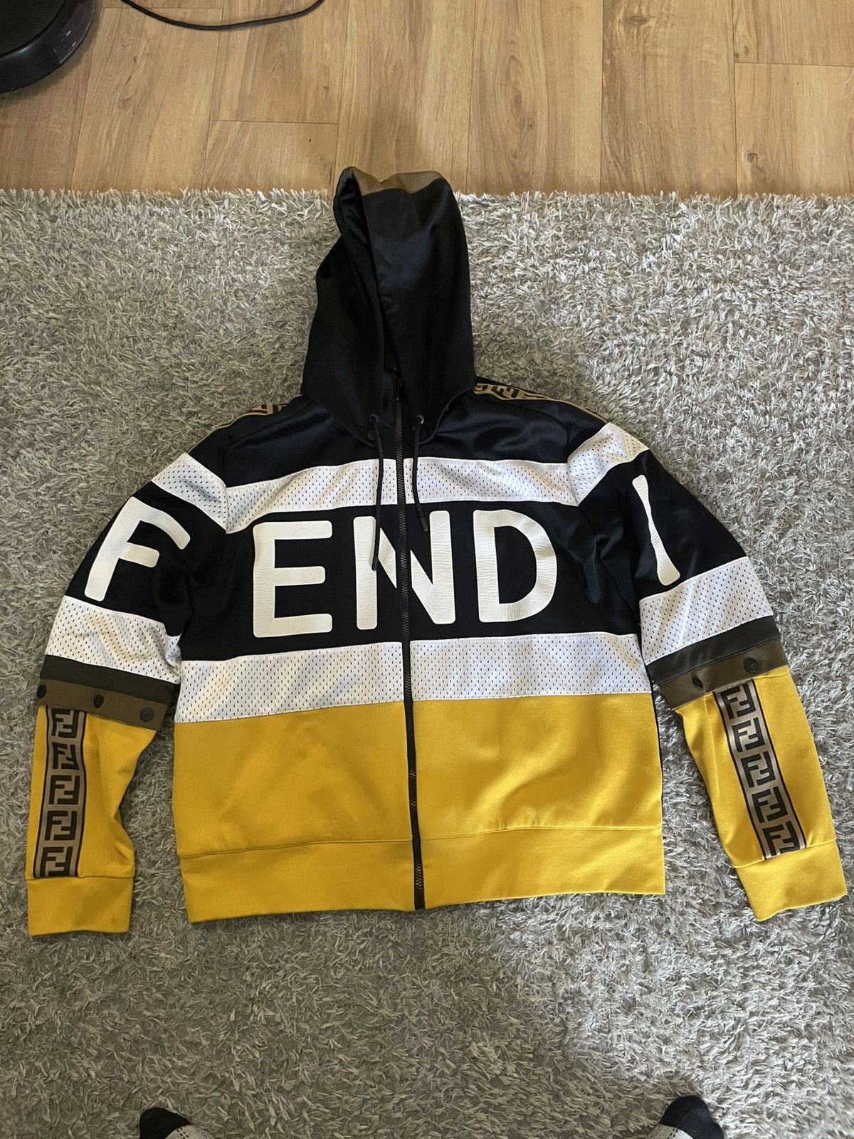Fendi Fendi Black/Yellow Hoodie Size US XL / EU 56 / 4 - 1 Thumbnail