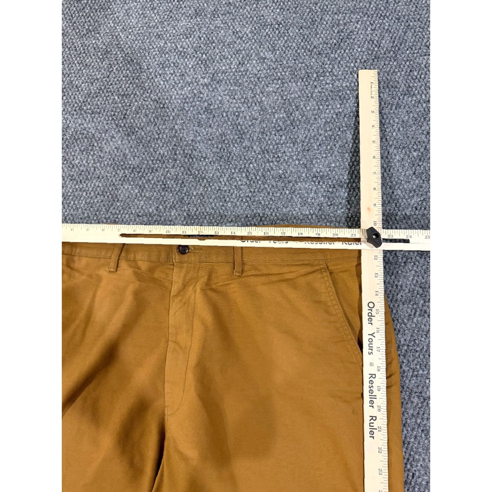 Levi's Levi's Shorts Mens 42 Brown Chino Flat Front Casual Workwear Relaxed Fit Pockets Cotton Spandex 10in Inseam Regular Size Size US 42 / EU 58 - 6 Thumbnail