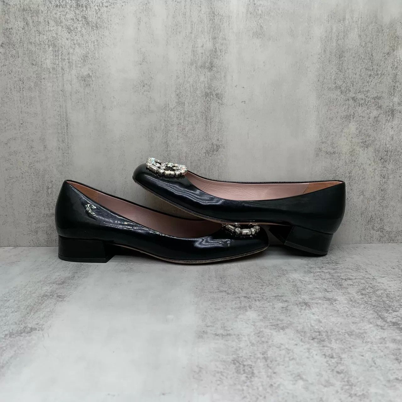 Gucci Gucci Black Patent Leather Crystal Sneaker EU 36.5 95new Size US 6 / IT 36 - 2 Thumbnail