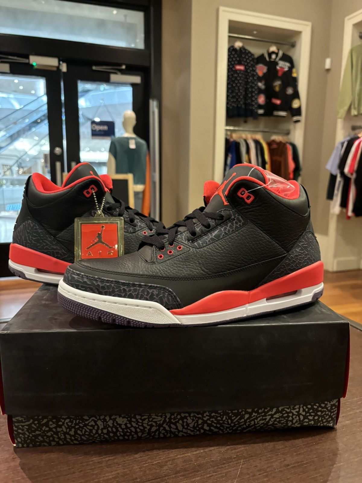 Jordan Brand Jordan 3 Retro ‘Crimson’ Size US 12 / EU 45 - 1 Thumbnail
